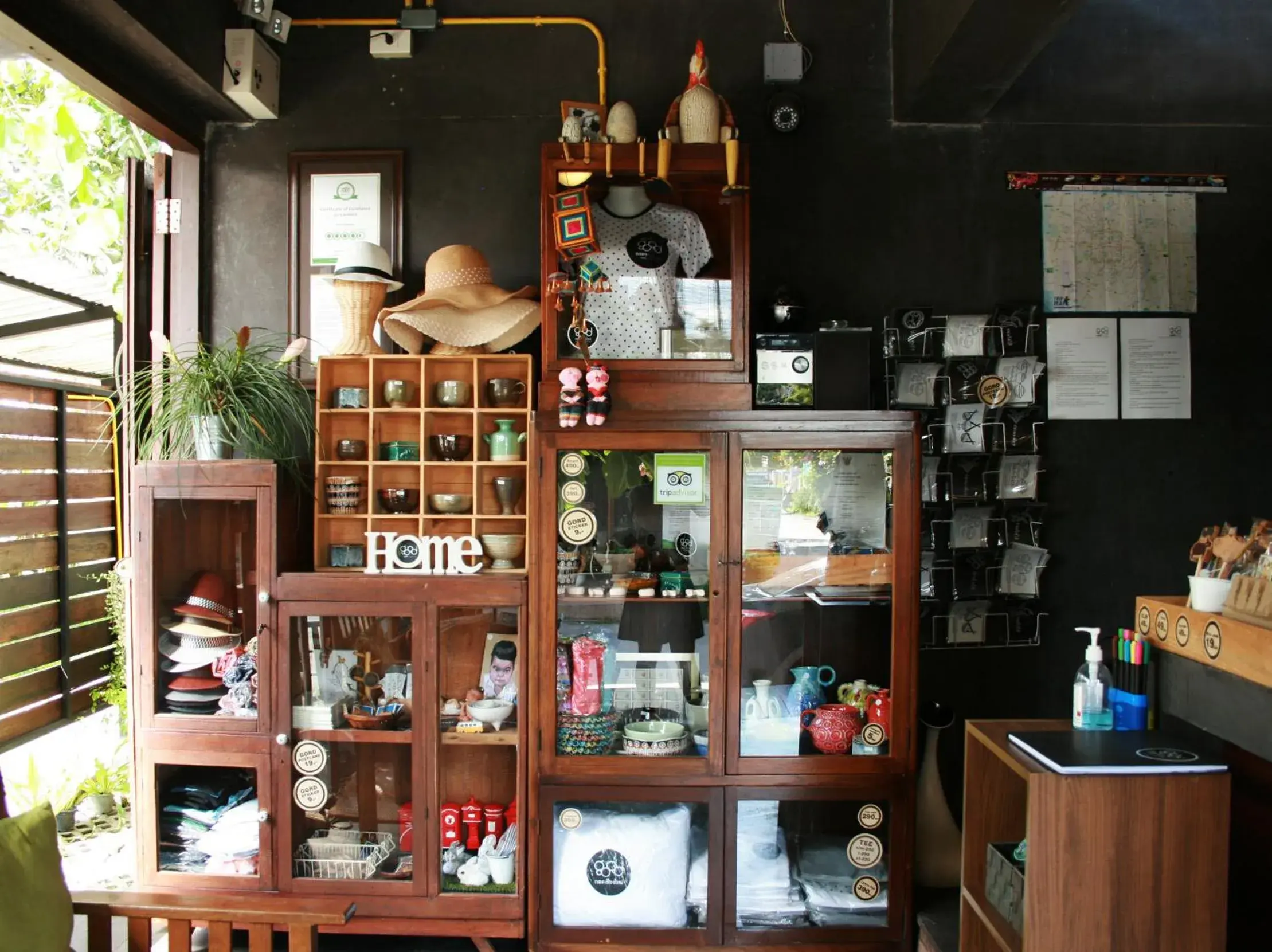 On-site shops in Gord ChiangMai - SHA Extra Plus