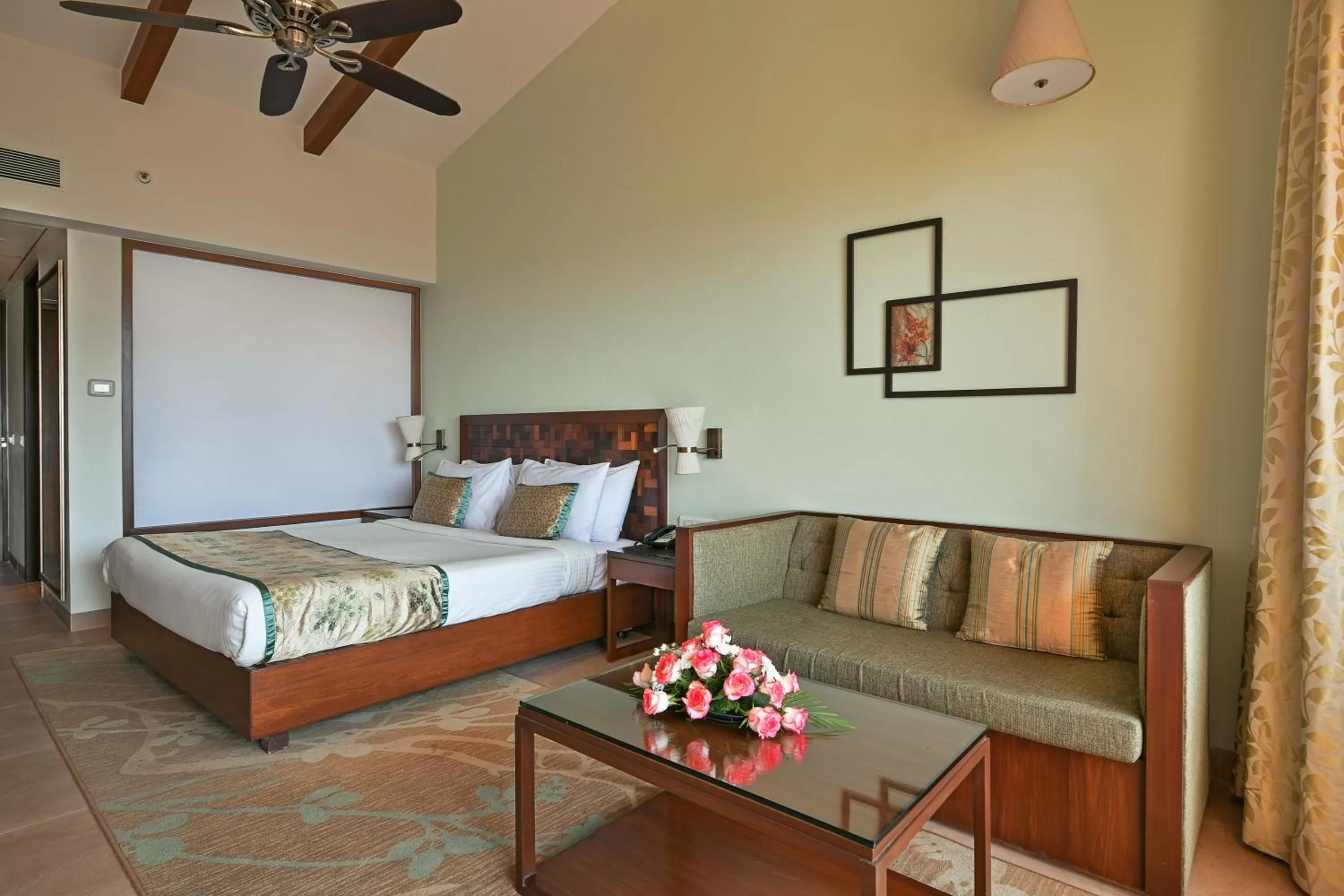 Bedroom, Bed in Fariyas Resort Lonavala