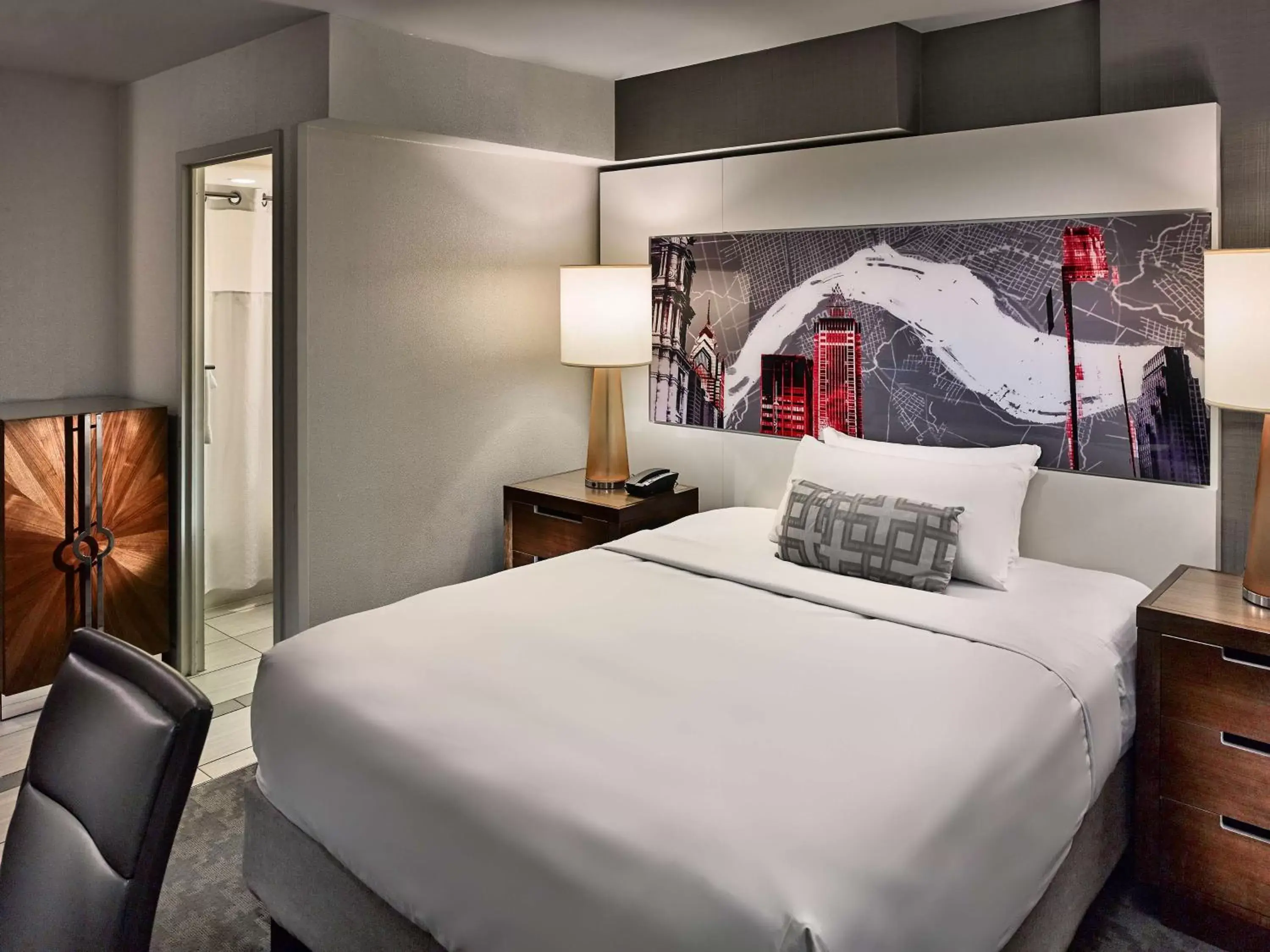 City Explorer - Queen - Hearing Accessible in Sonesta Philadelphia Rittenhouse Square City Explorer - Queen - Hearing Accessible in Sonesta Philadelphia Rittenhouse Square