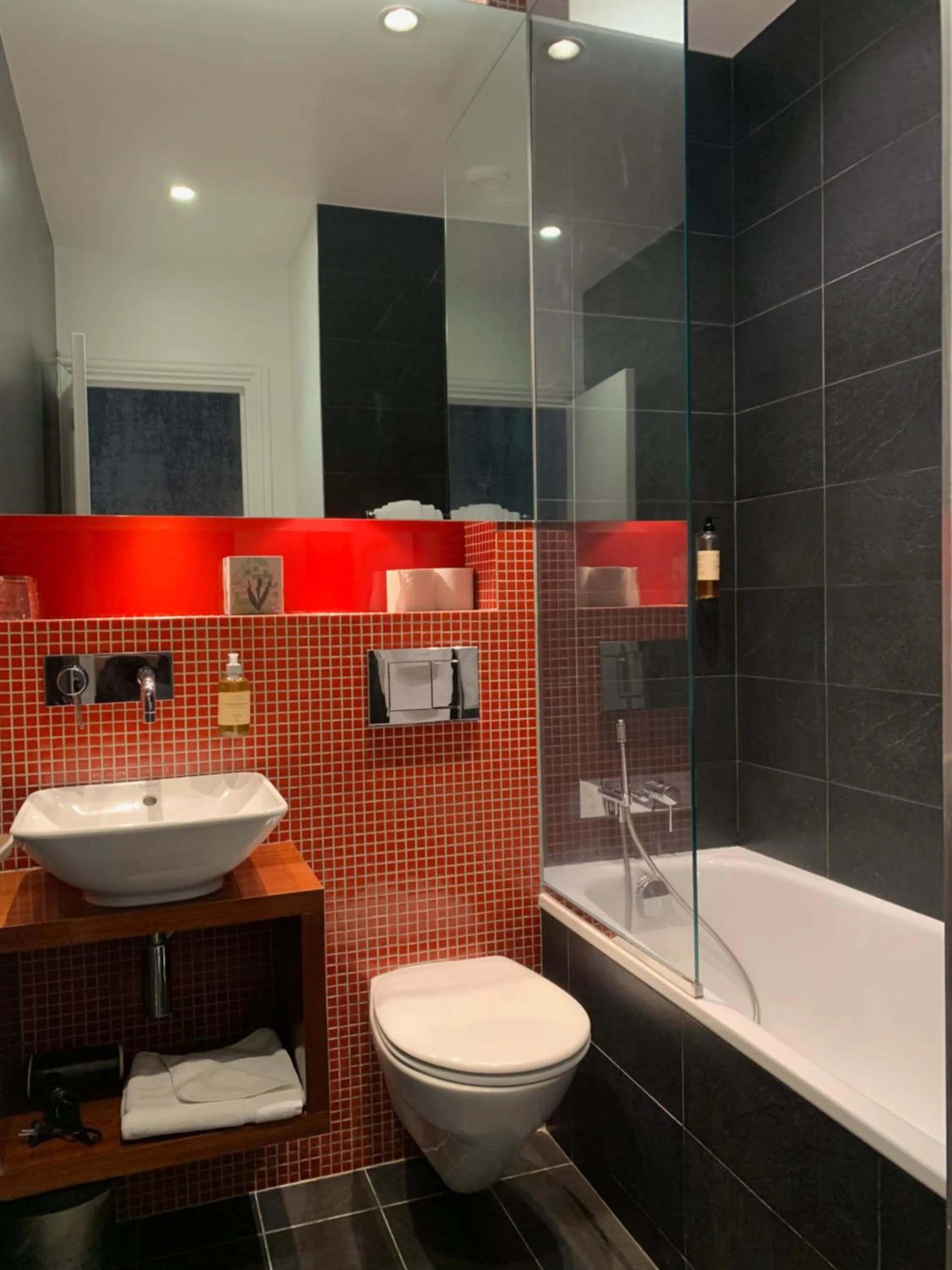 Bathroom in Beausejour Ranelagh