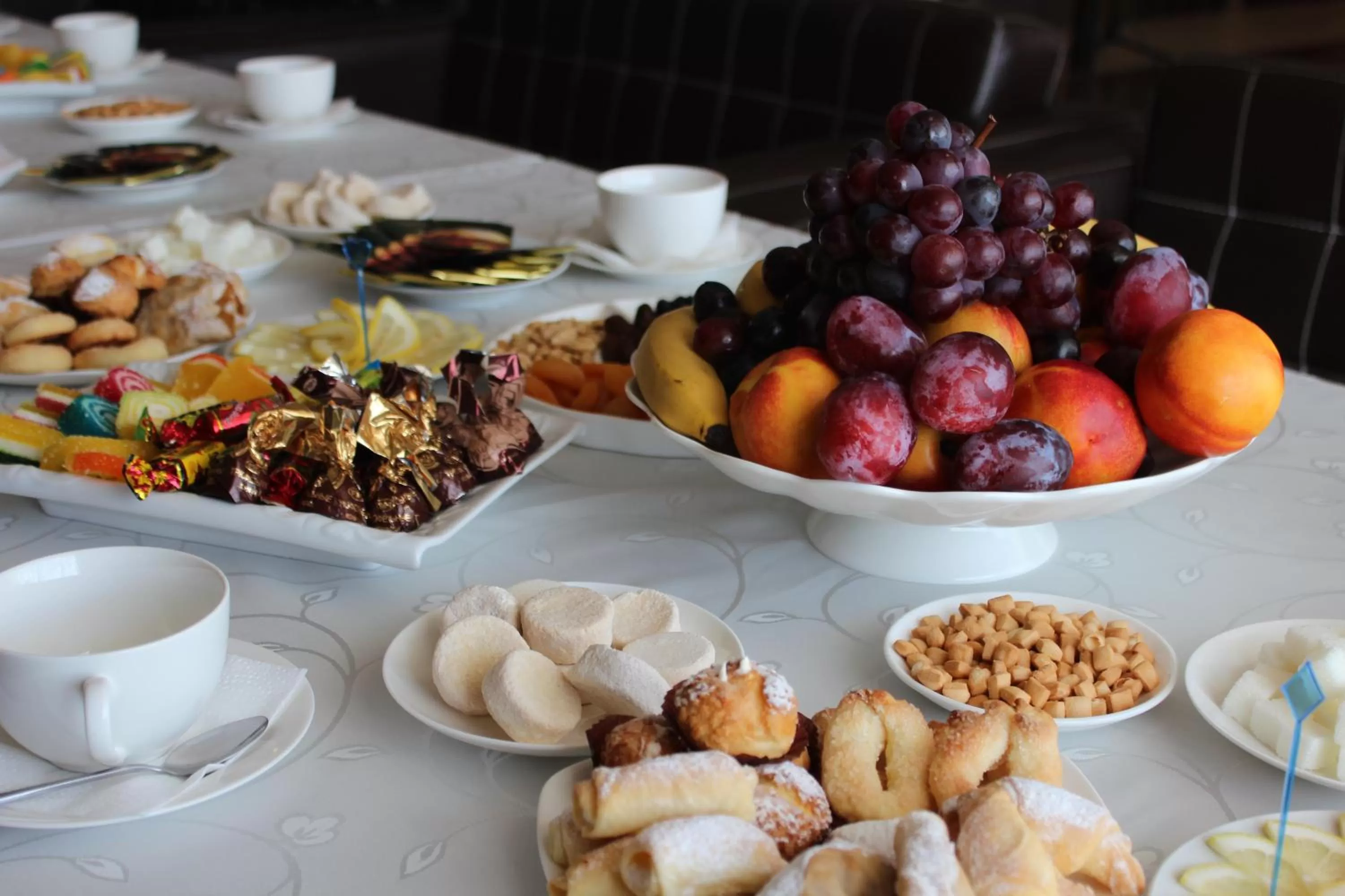 Restaurant/places to eat in Hotel Zumrat