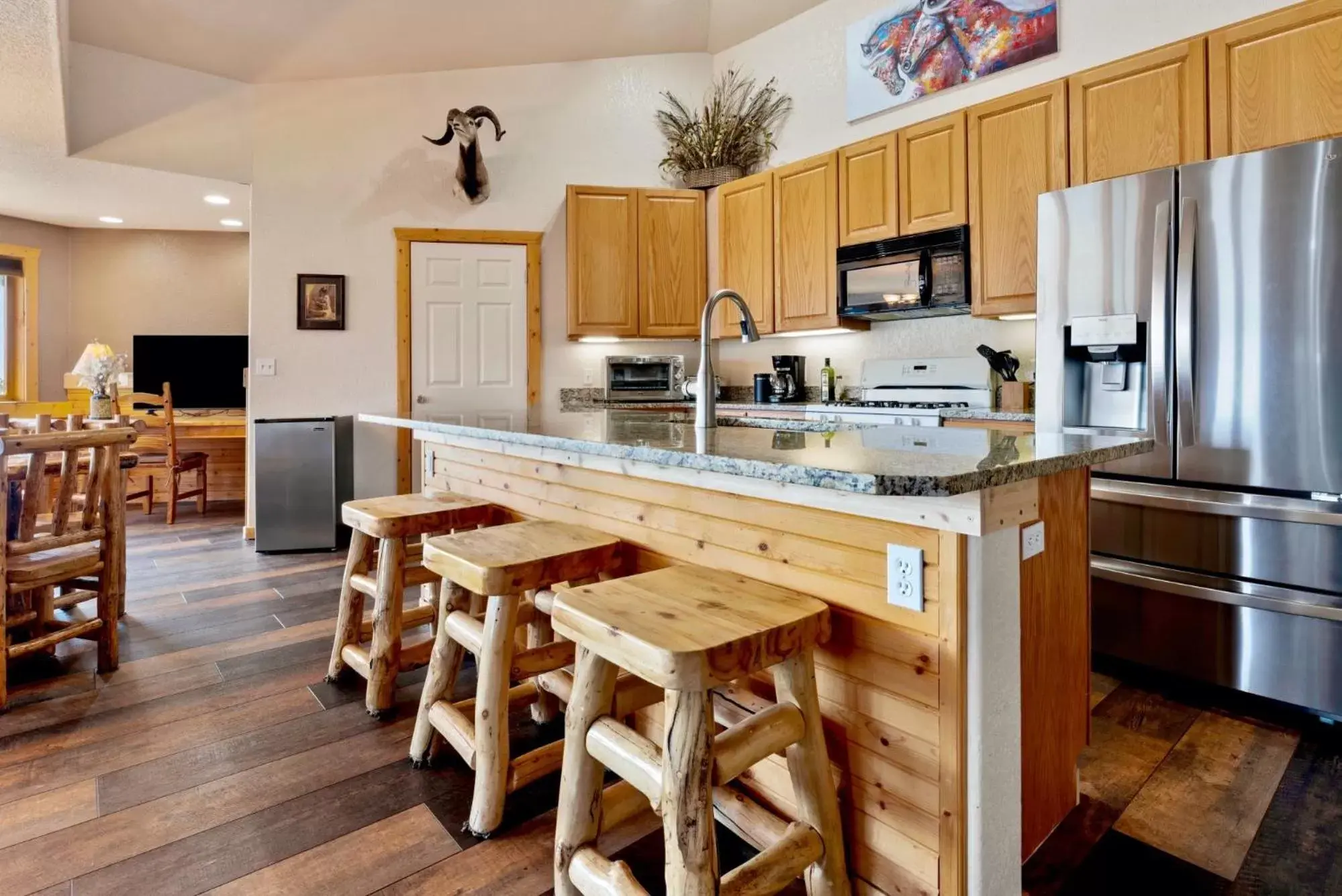 Kitchen or kitchenette, Kitchen/Kitchenette in Gateway Inn