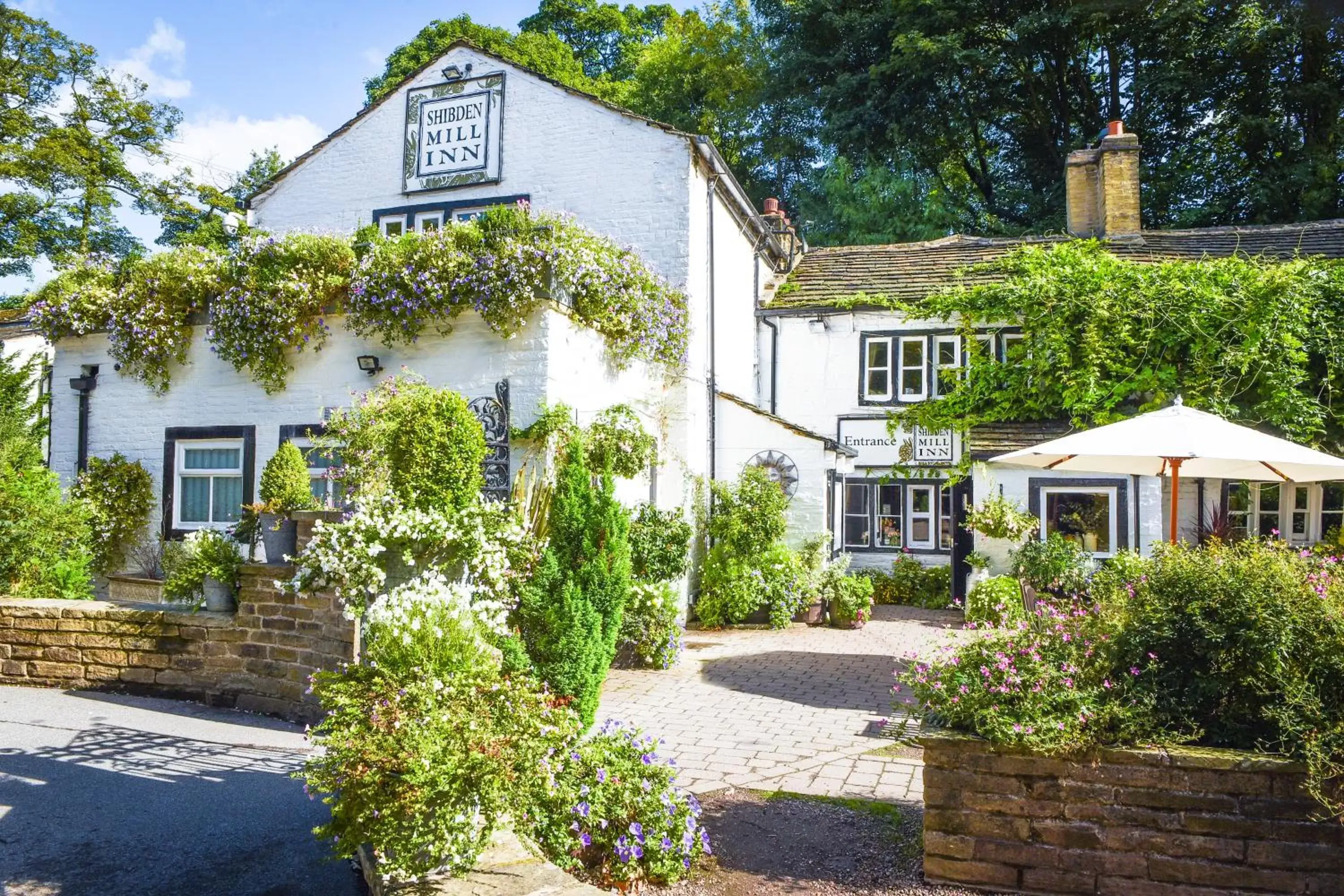 Patio, Property Building in Shibden Mill Inn