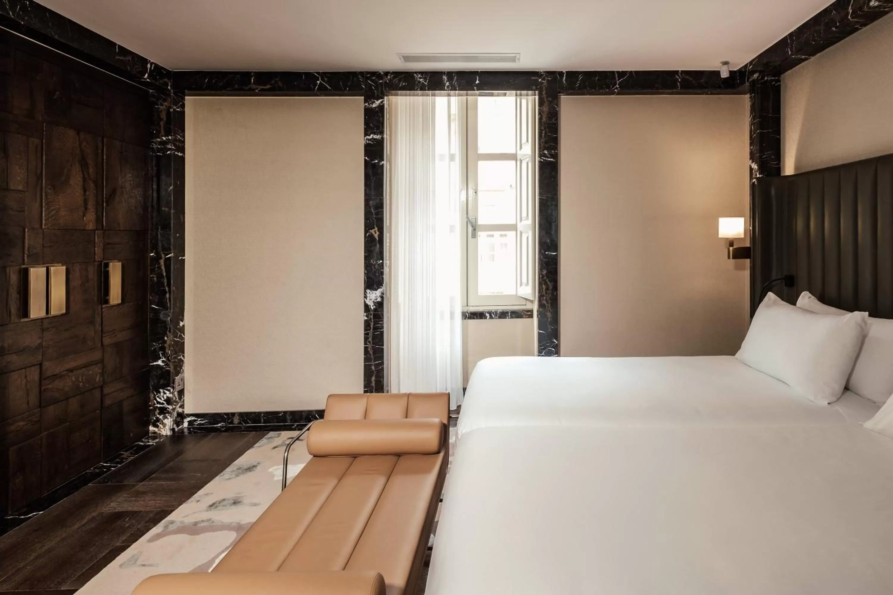 Bed in Iniala Harbour House