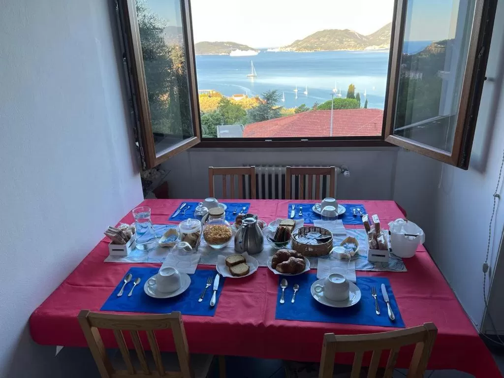 Sea view in B&B Camera Bellavista