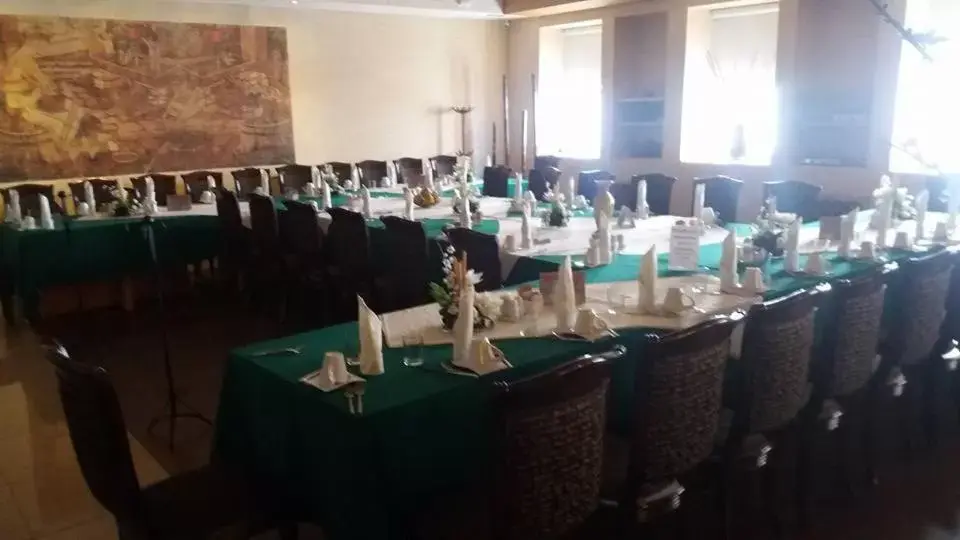 Banquet/Function facilities, Restaurant/Places to Eat in Suites Inn la Muralla Hotel & Spa