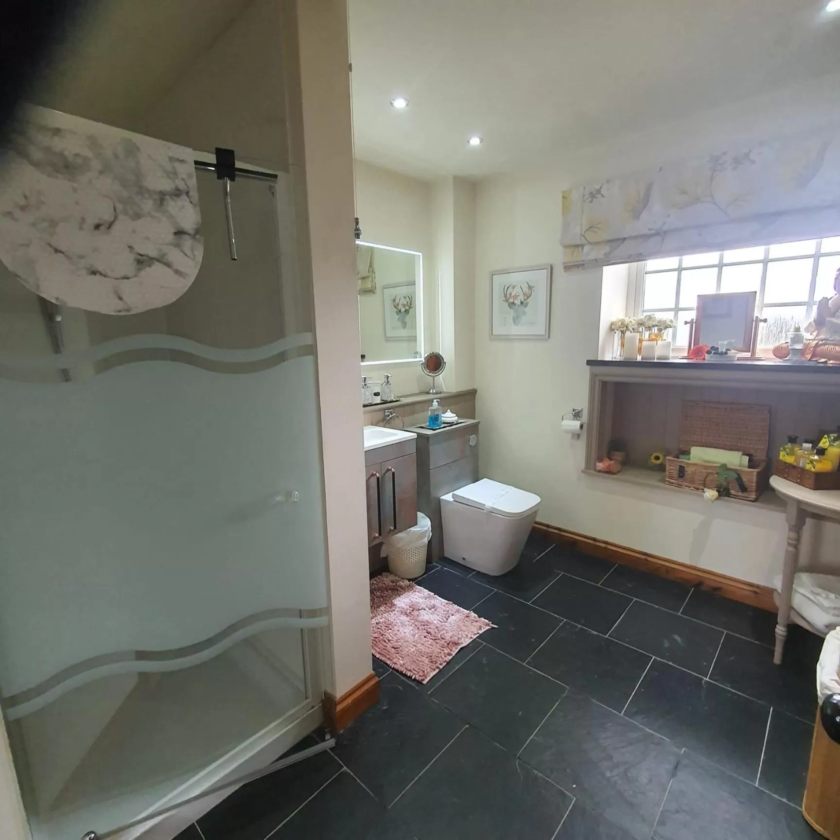 Bathroom in Melorne Farm Guest House