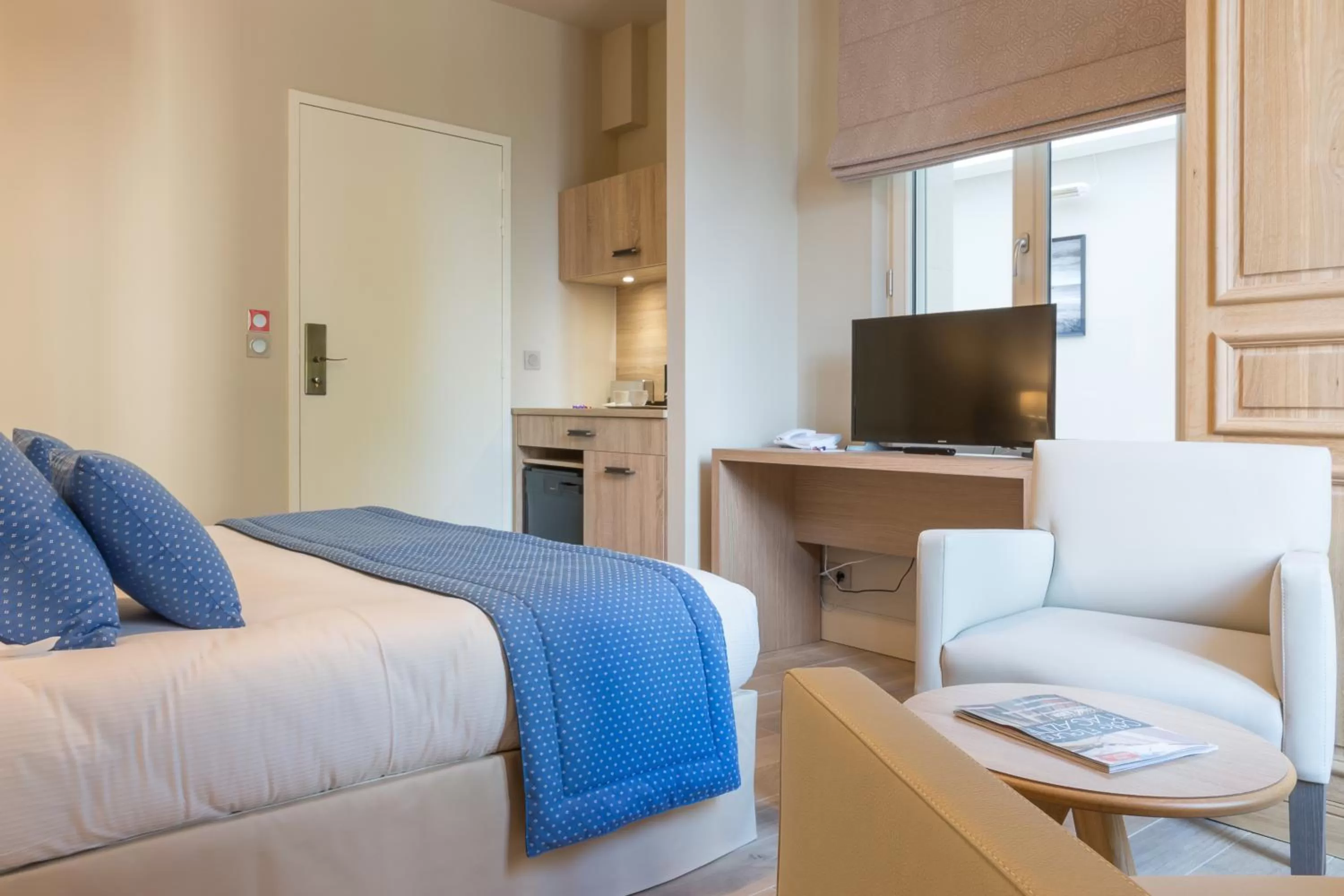 Bedroom, Bed in Villa Odette