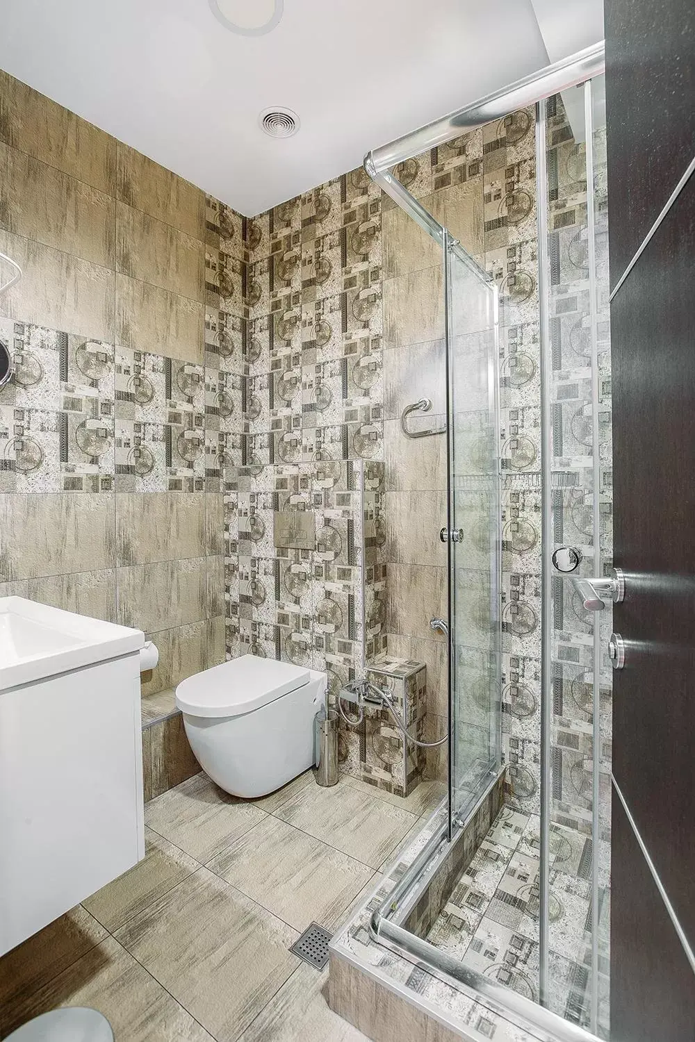 Bathroom in Hotel Aivani Old Tbilisi by DNT Group