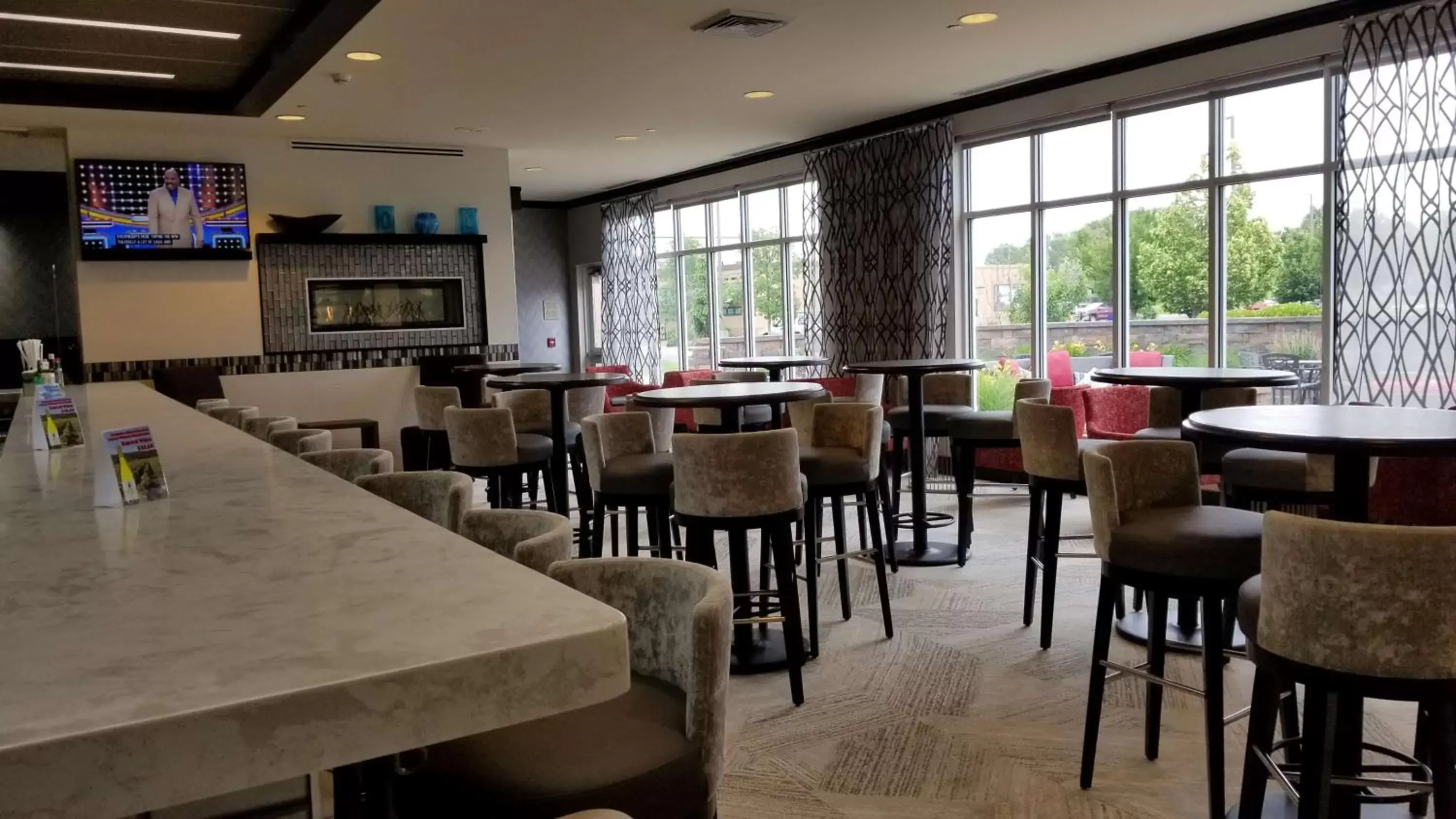 Lounge or bar, Restaurant/Places to Eat in Hilton Garden Inn Great Falls