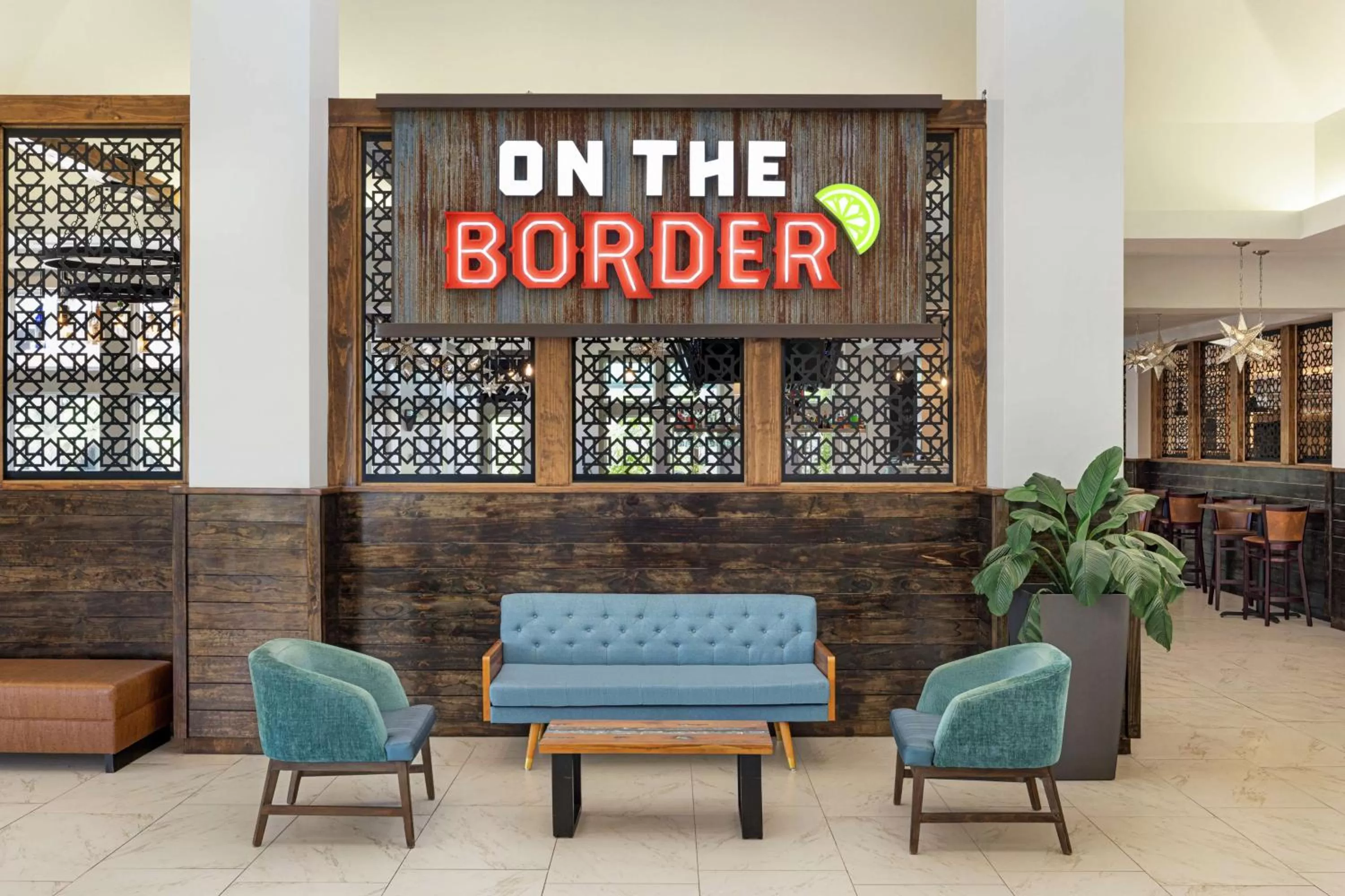 Lounge or bar in Hilton Garden Inn South Padre Island Beachfront