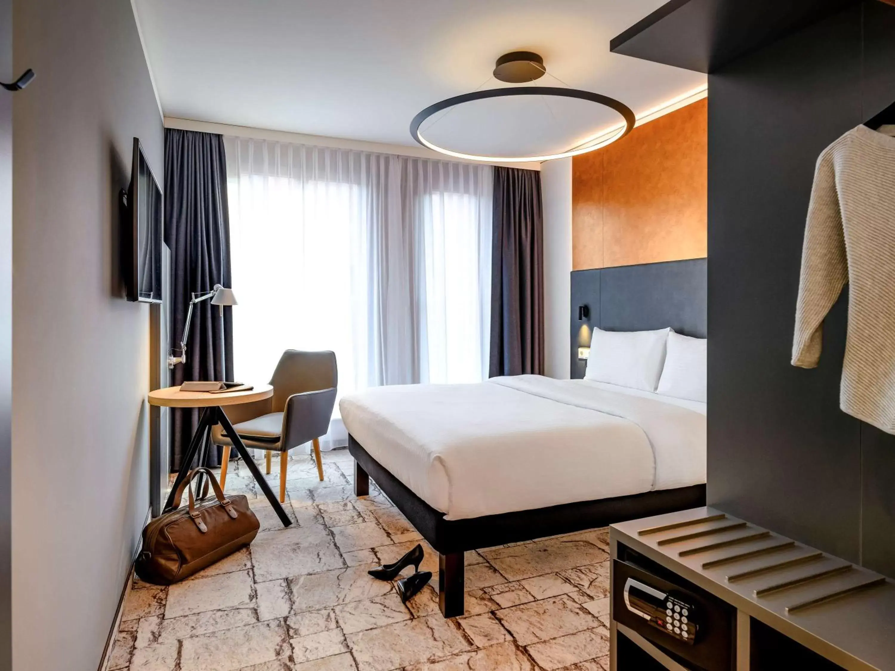 Photo of the whole room, Bed in ibis Styles Bamberg Photo of the whole room, Bed in ibis Styles Bamberg