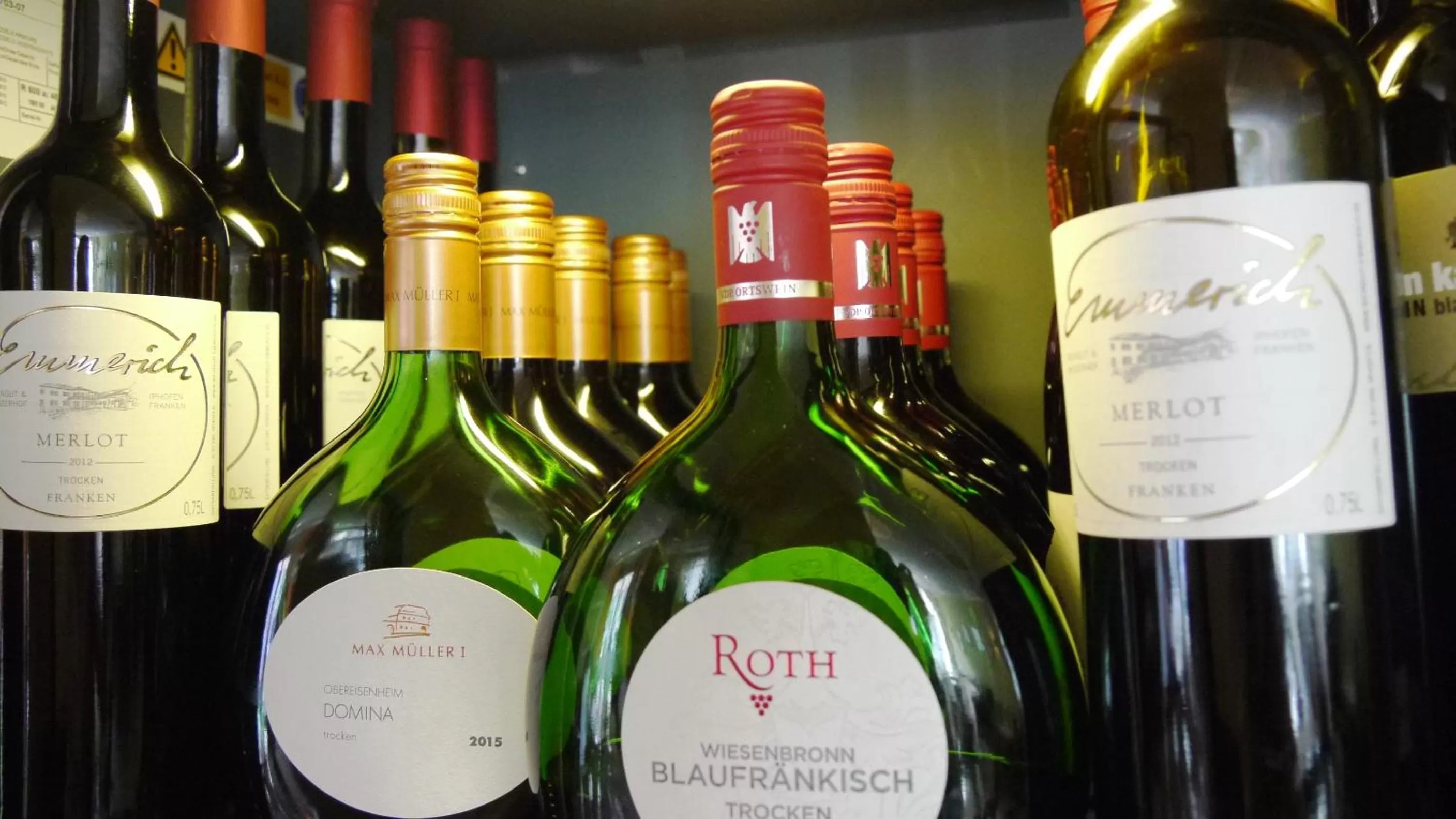 Restaurant/places to eat in Hotel Europa