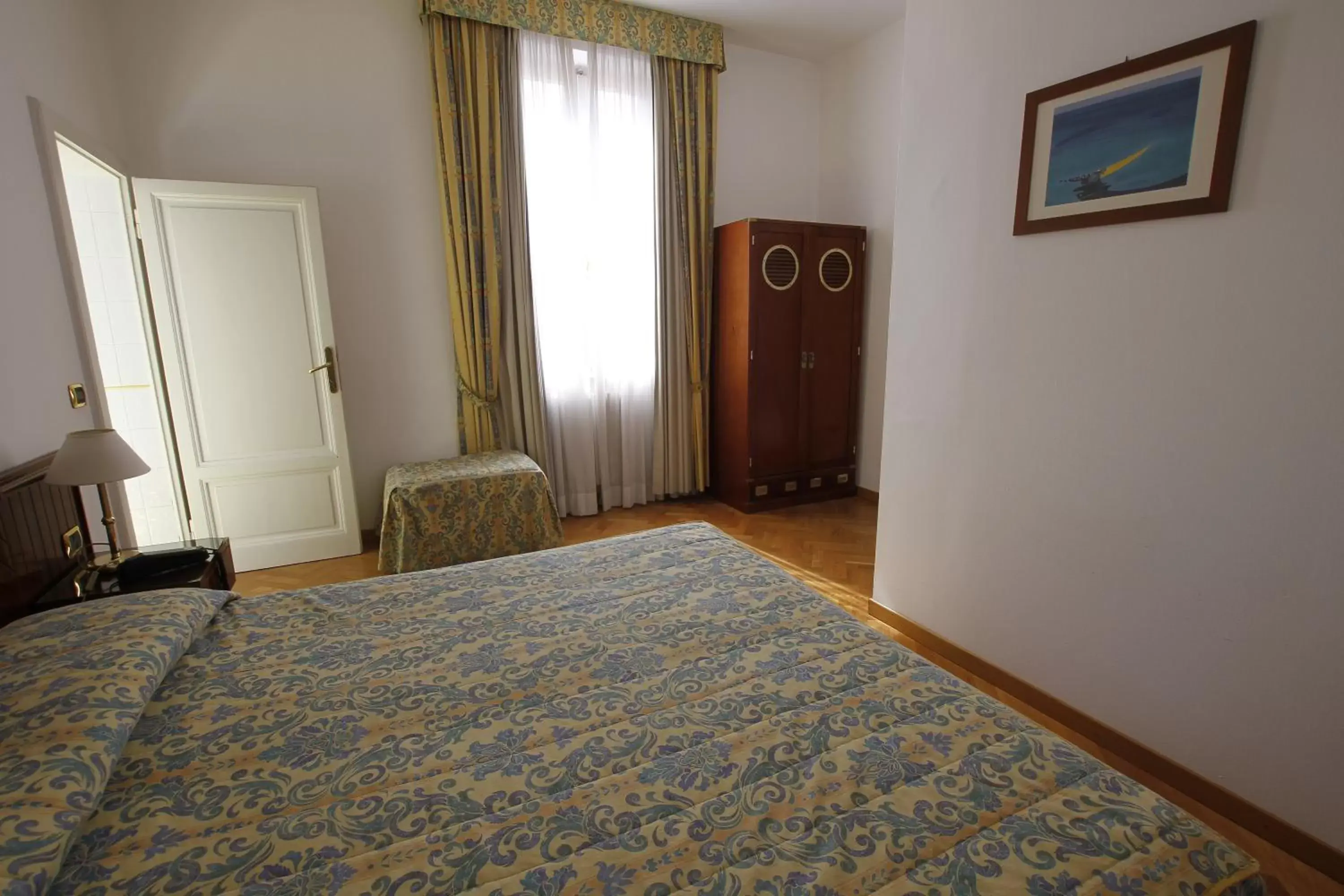 Photo of the whole room, Bed in Albergo Italia