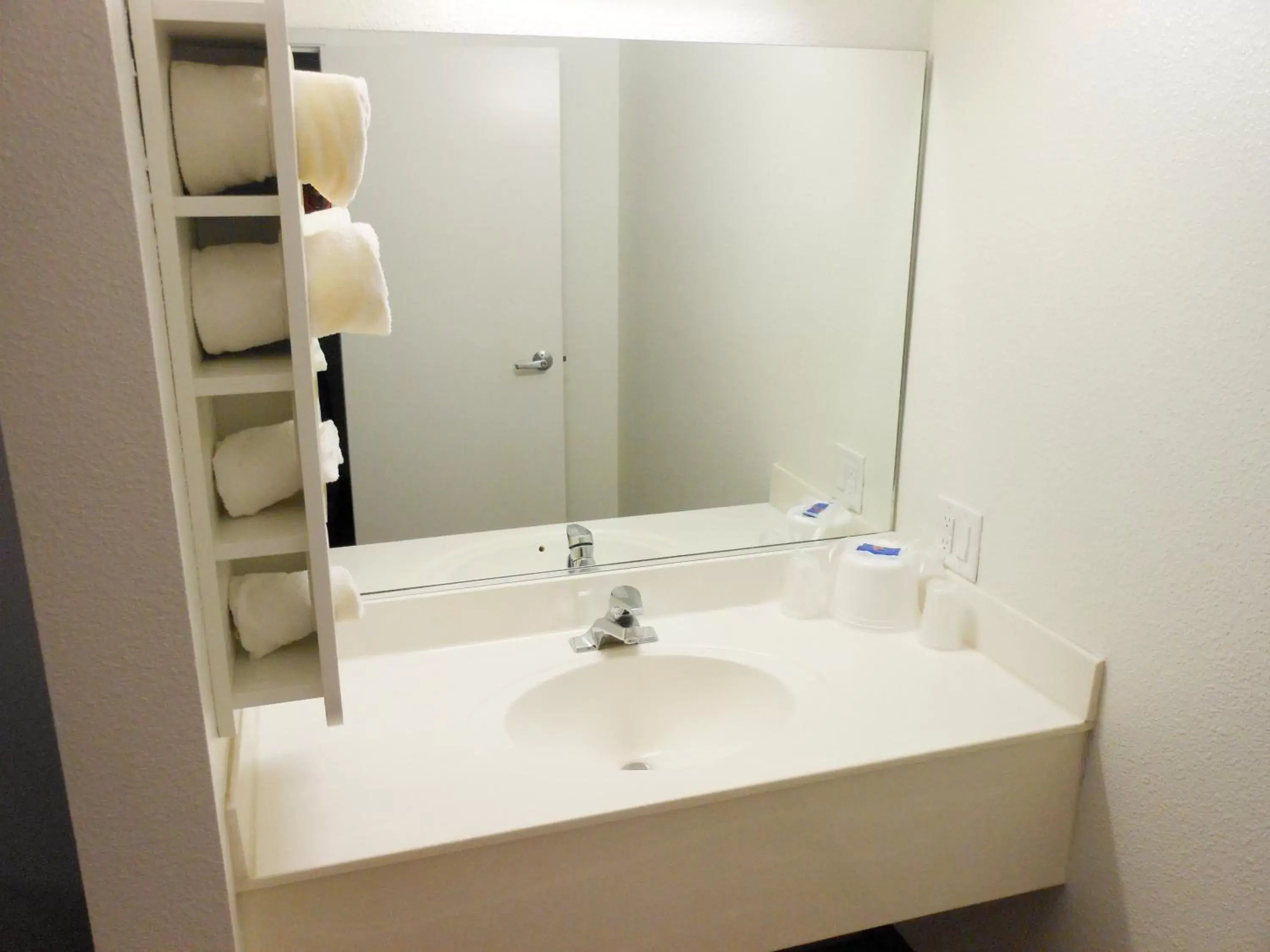 Bathroom in Motel 6-Fallon, NV