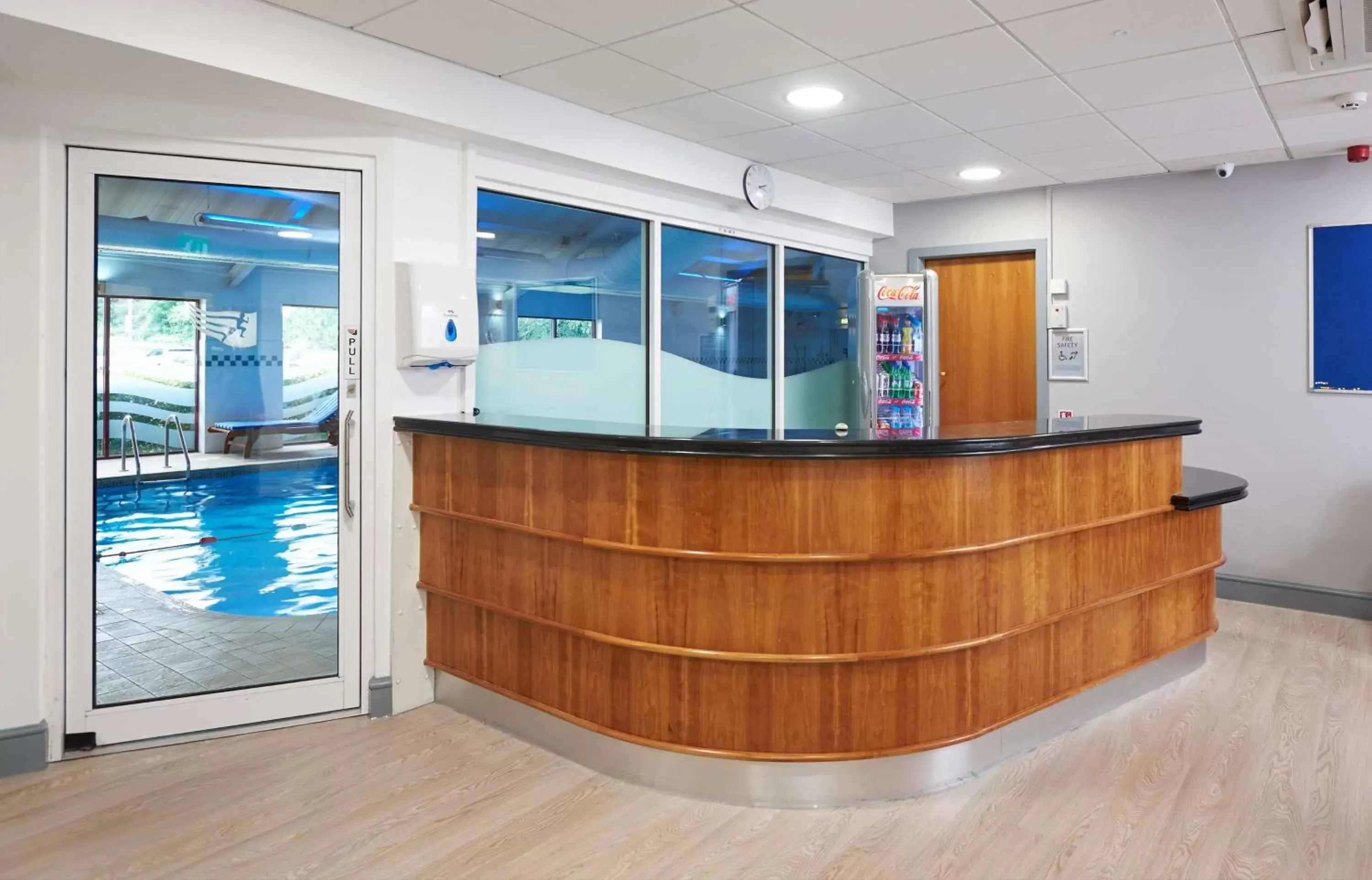 Pool view, Lobby/Reception in DoubleTree by Hilton Bristol North