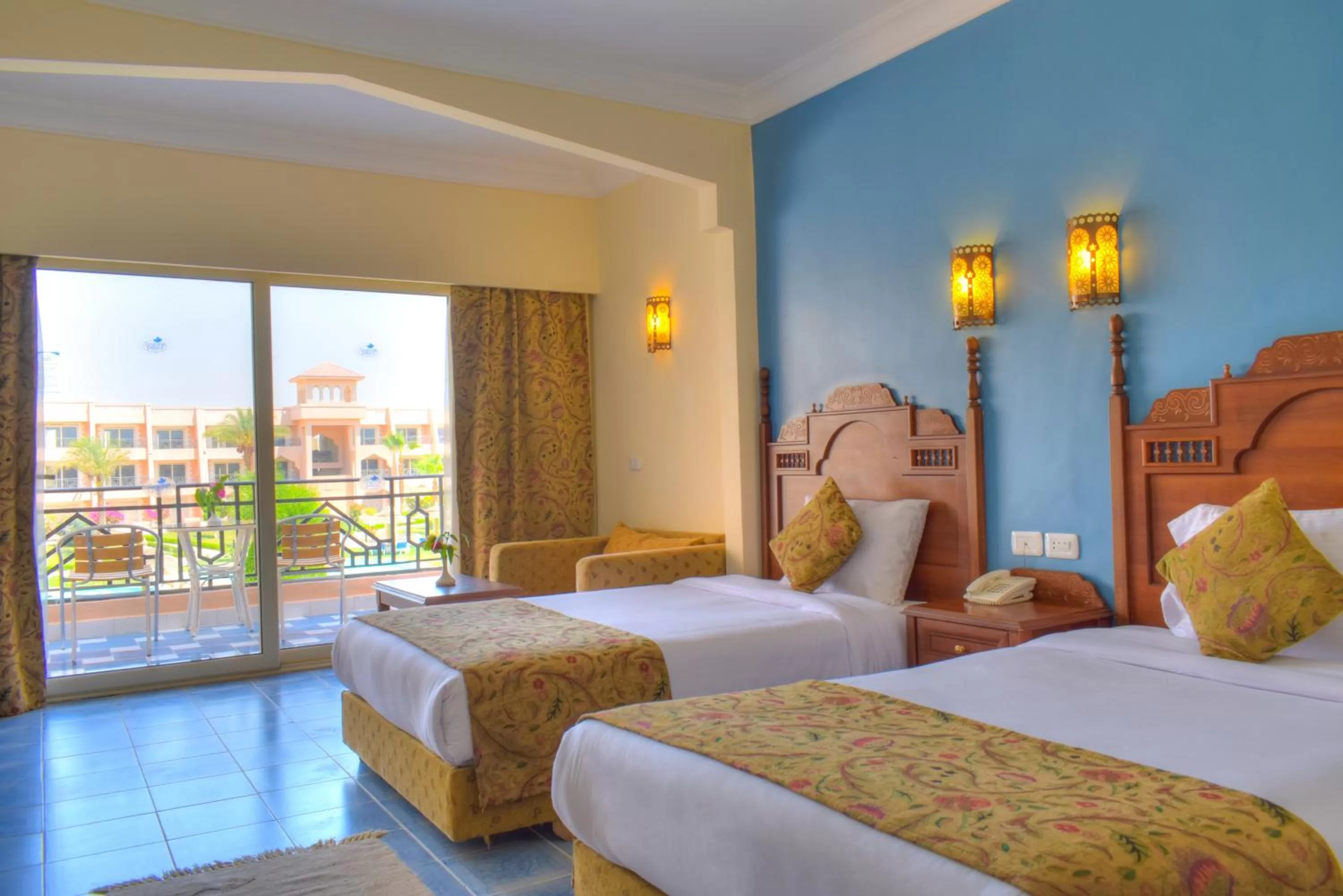 Photo of the whole room, Bed in Jasmine Palace Resort