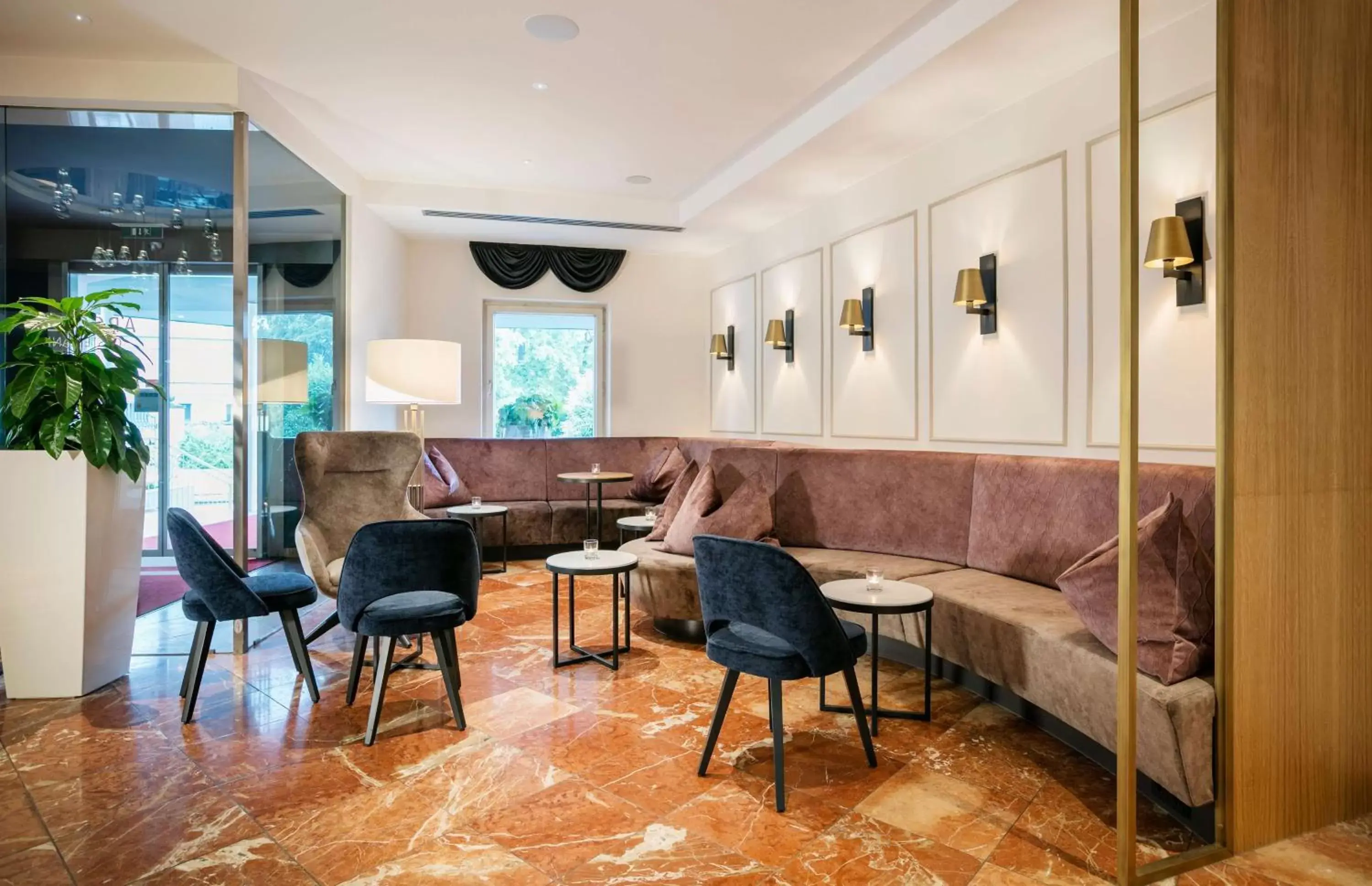 Lobby or reception, Lounge/Bar in ARCOTEL Castellani Salzburg