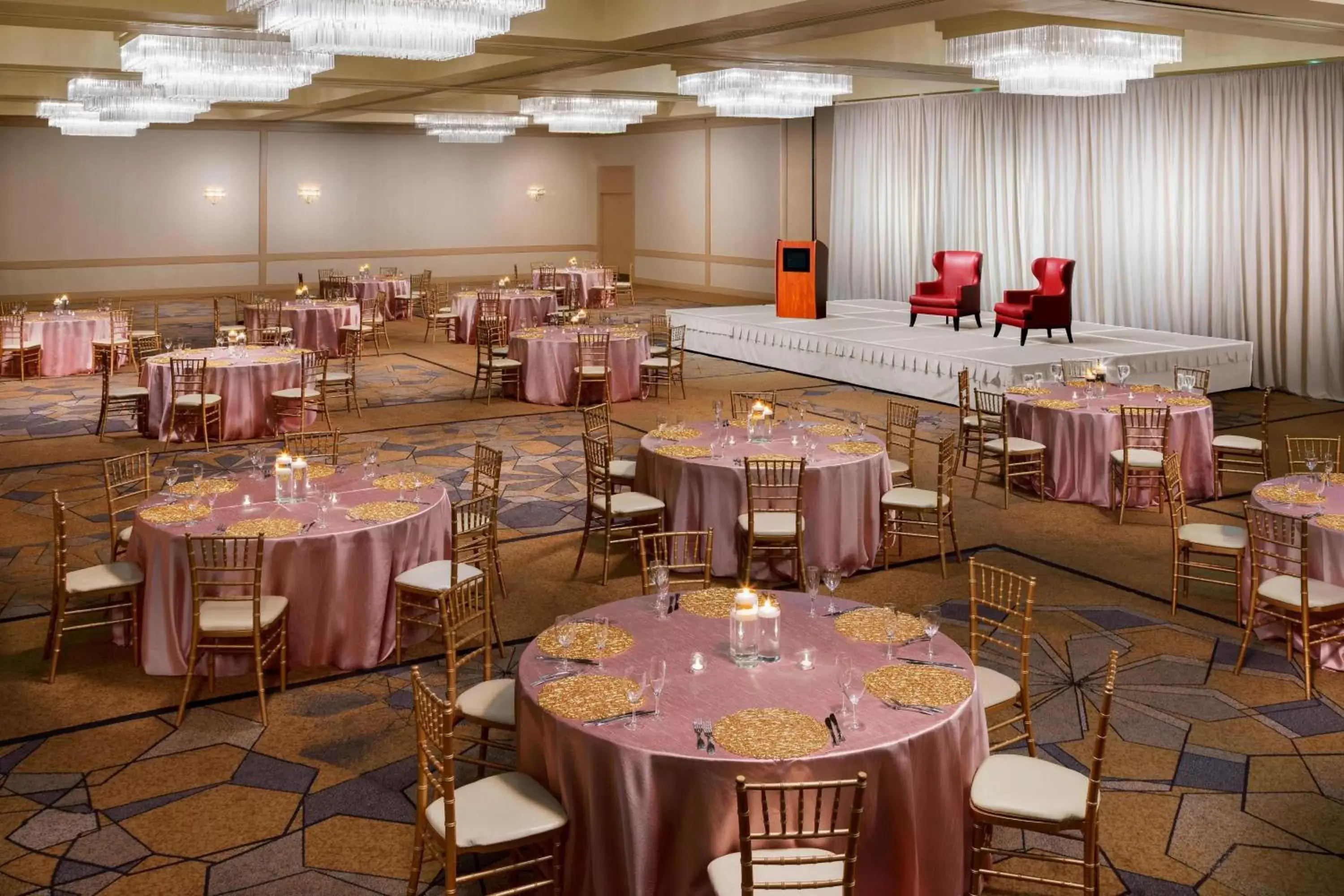 Meeting/conference room, Restaurant/Places to Eat in Sheraton Baltimore North