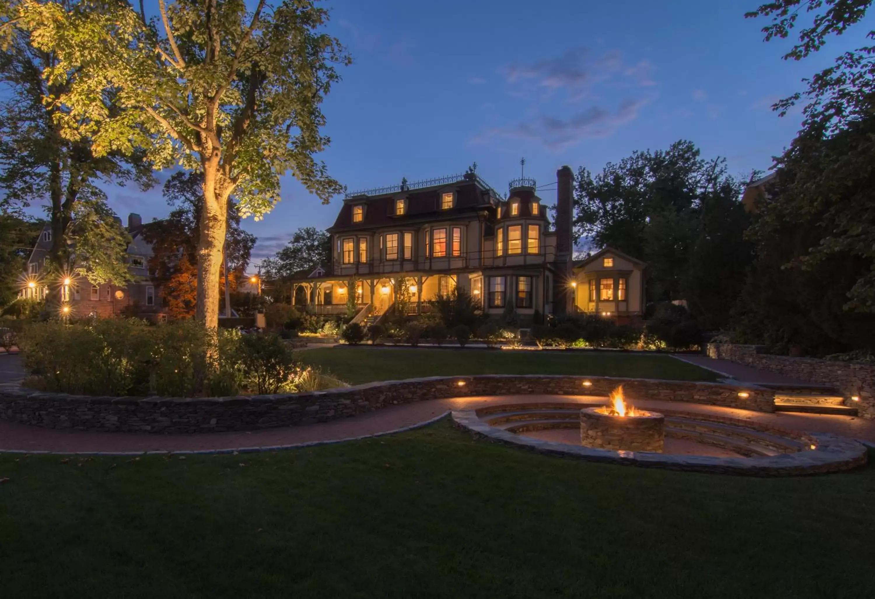 Property building in The Cliffside Inn Property building in The Cliffside Inn