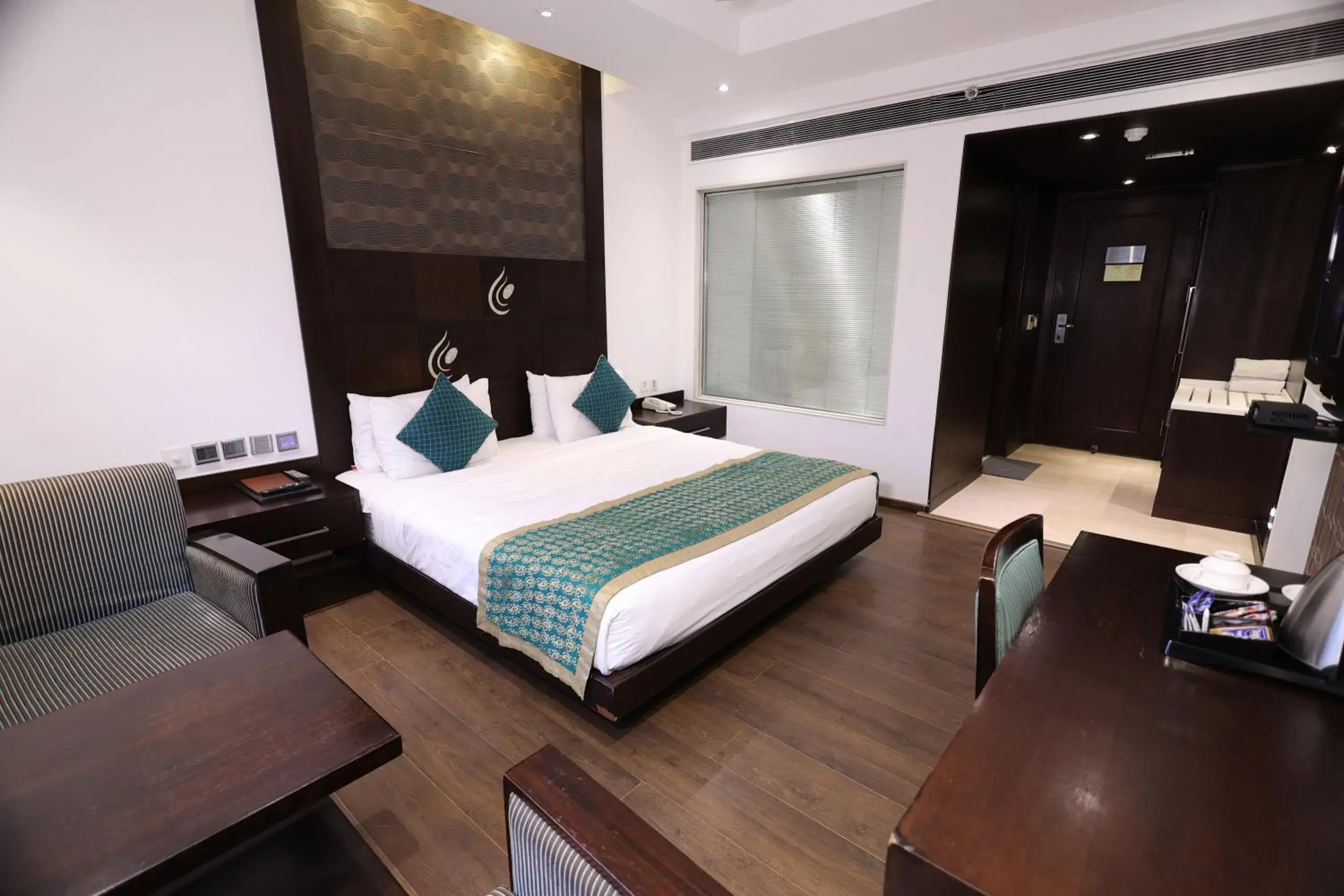 Bedroom in Hotel GODWIN DELUXE - New Delhi Railway Station - Paharganj