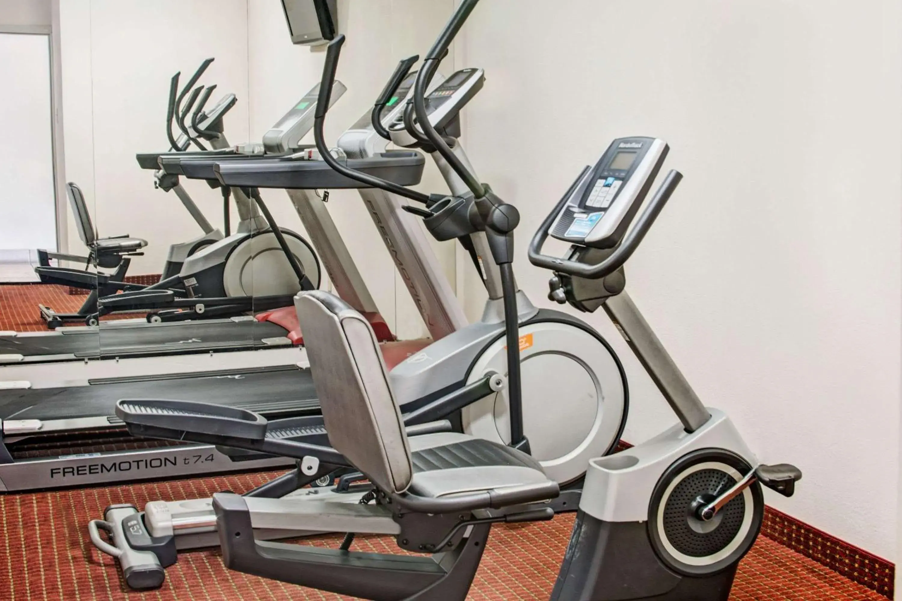 Fitness centre/facilities, Fitness Center/Facilities in Ramada by Wyndham Walterboro