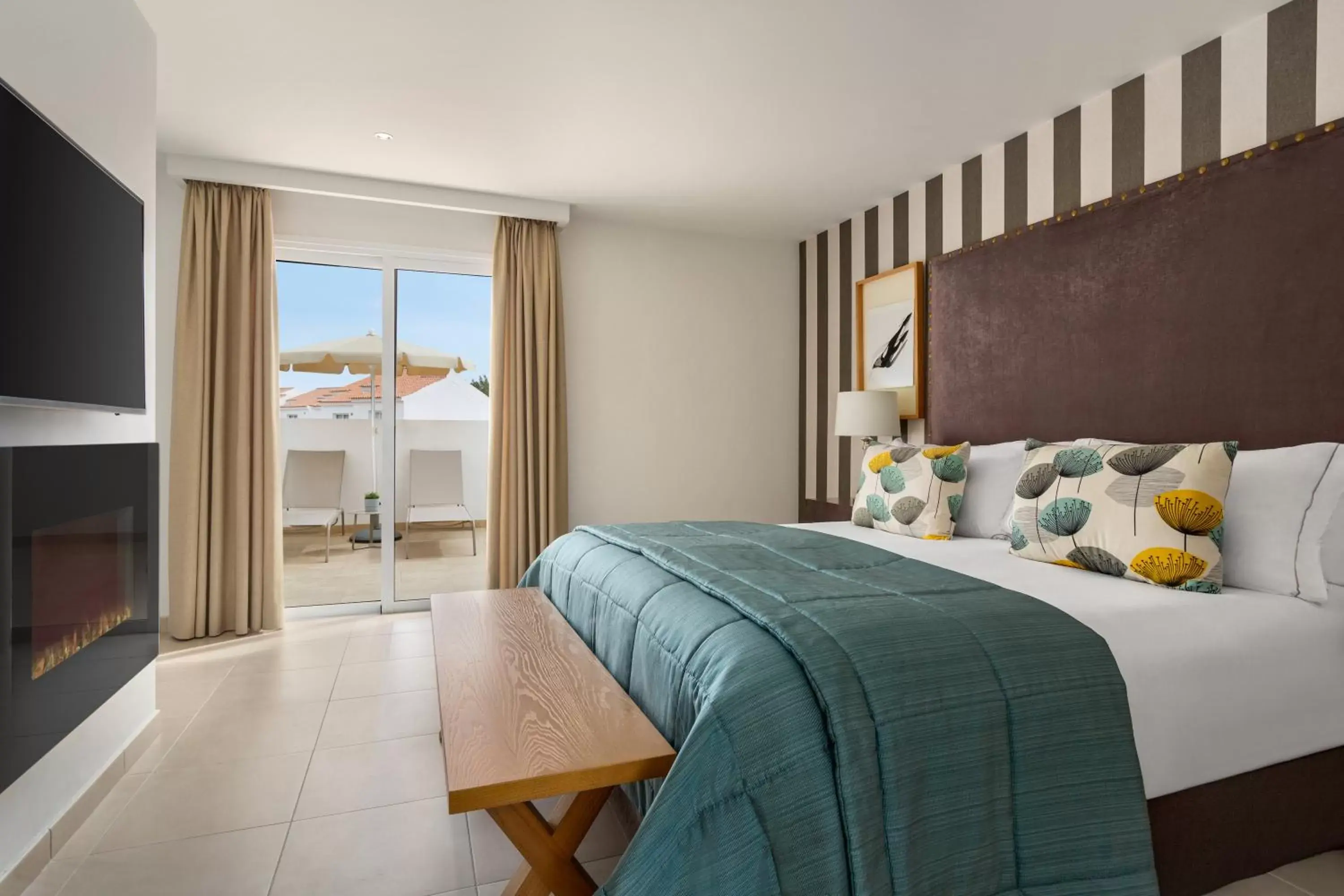 Bedroom, Bed in Wyndham Residences Golf del Sur