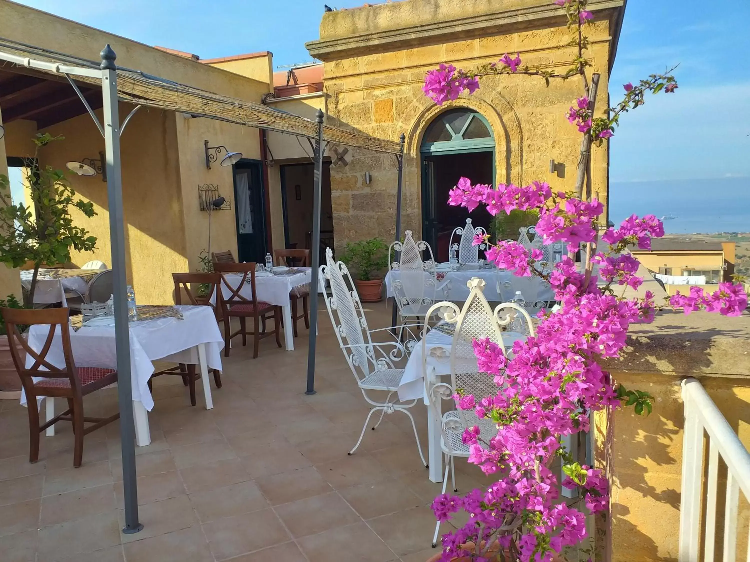 Breakfast in B&B Batarà - "La Terrazza del Centro"