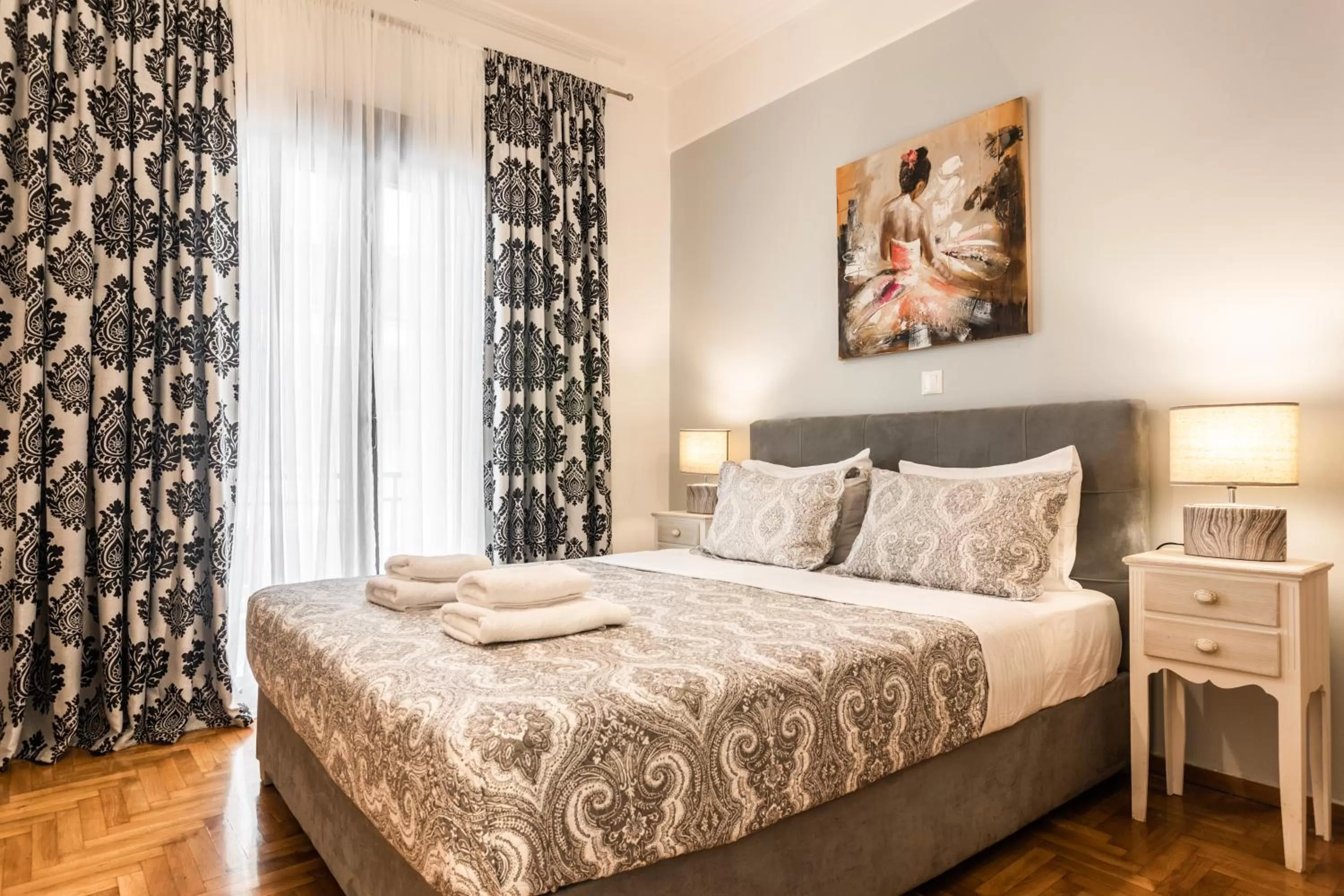 Photo of the whole room, Bed in Nicholas Point Apartments and Rooms