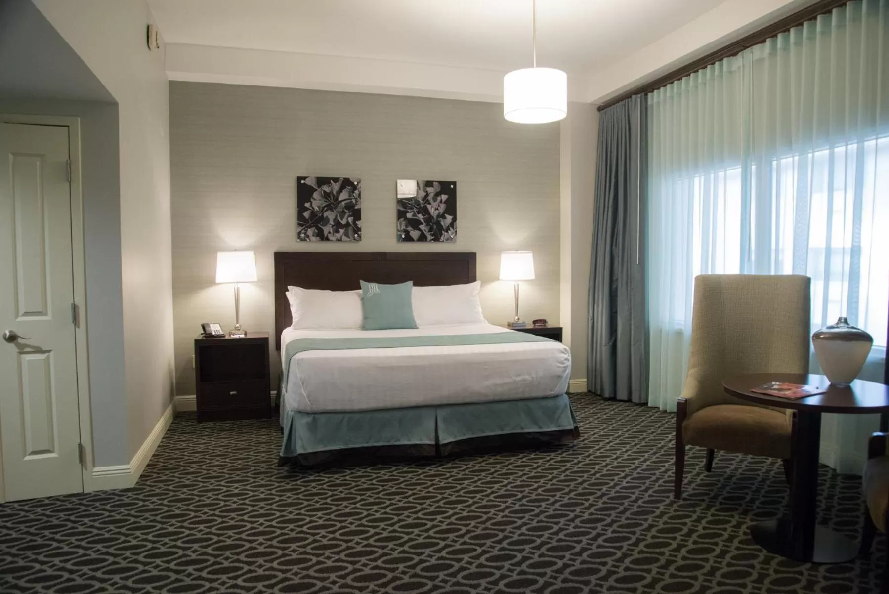 Bed in Brent House Hotel