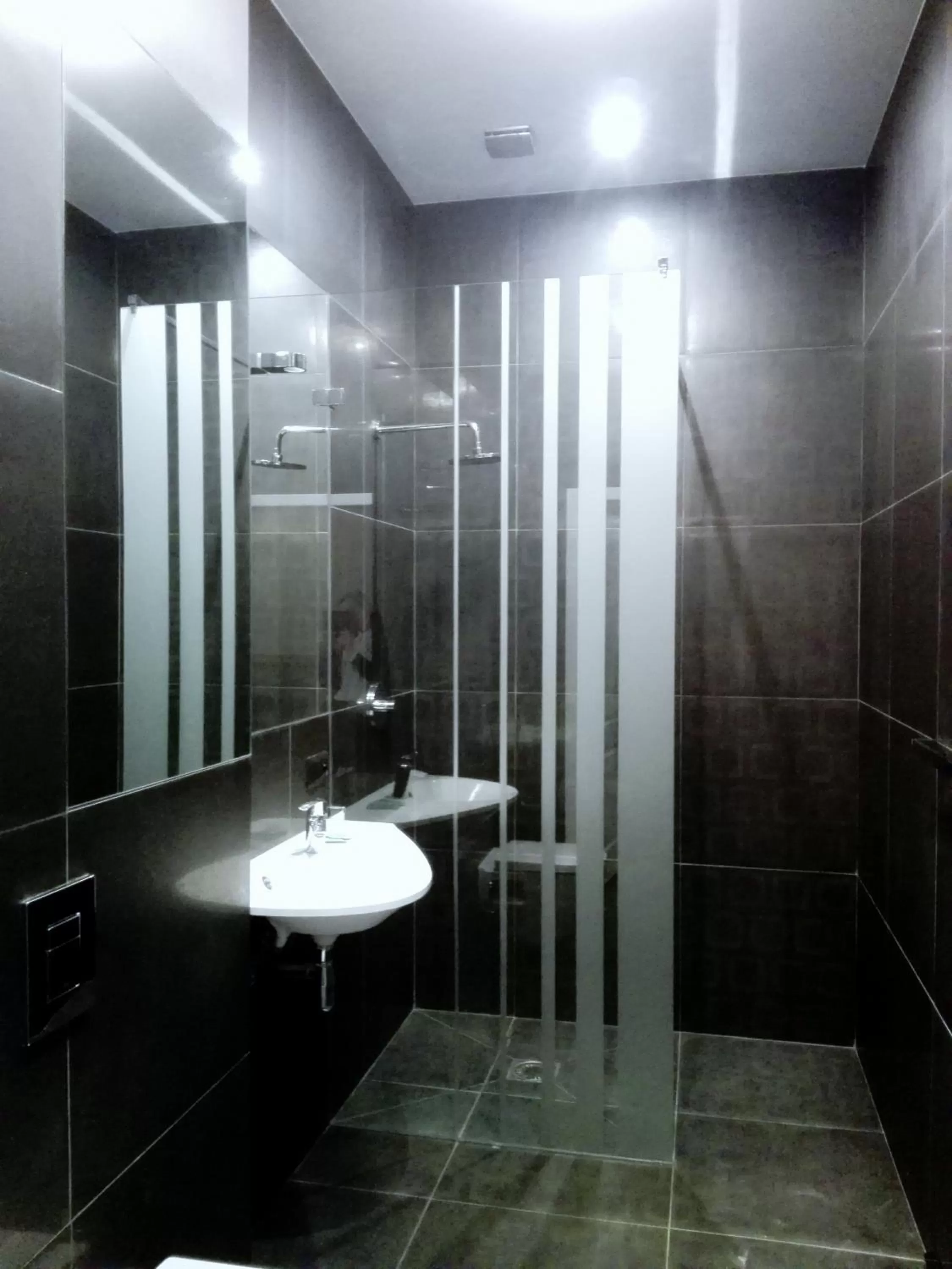 Bathroom in Bristol Residence