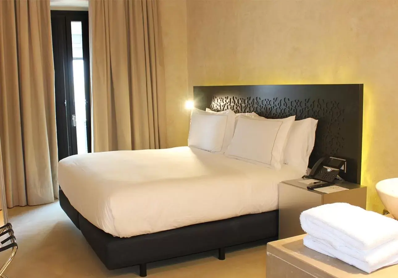 Bed in EME Catedral Hotel