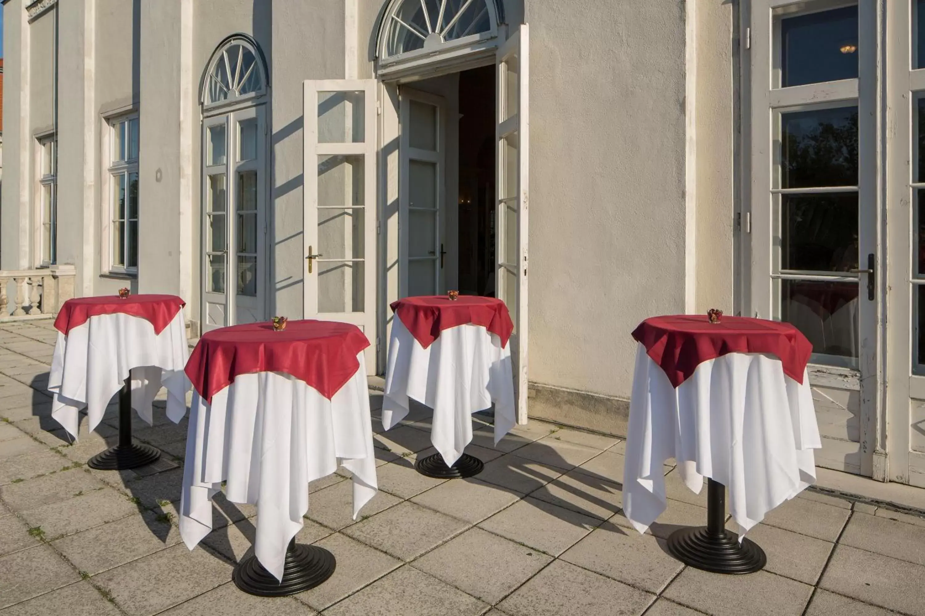 Balcony/Terrace, Restaurant/Places to Eat in Austria Trend Hotel Schloss Wilhelminenberg Wien