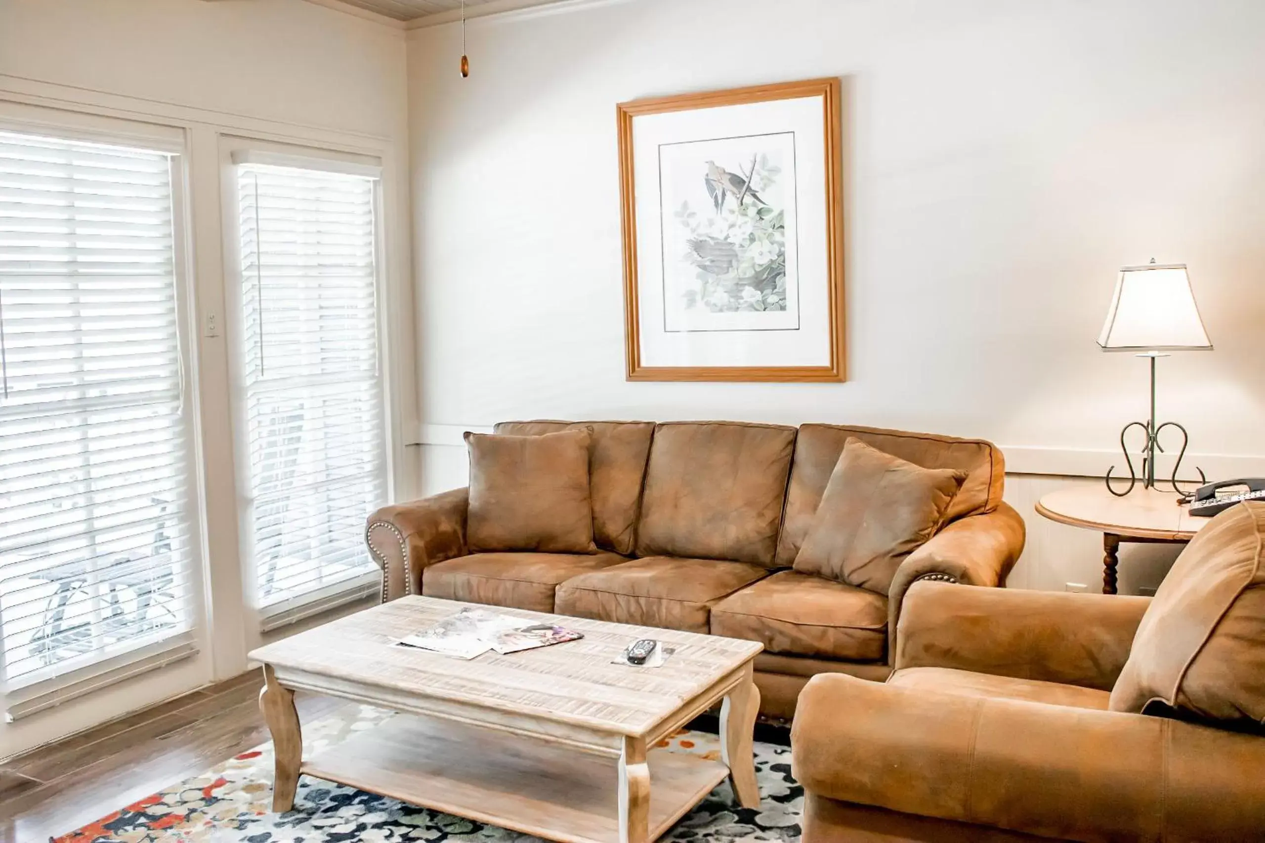 Living room, Seating Area in The Lodge at The Bluffs