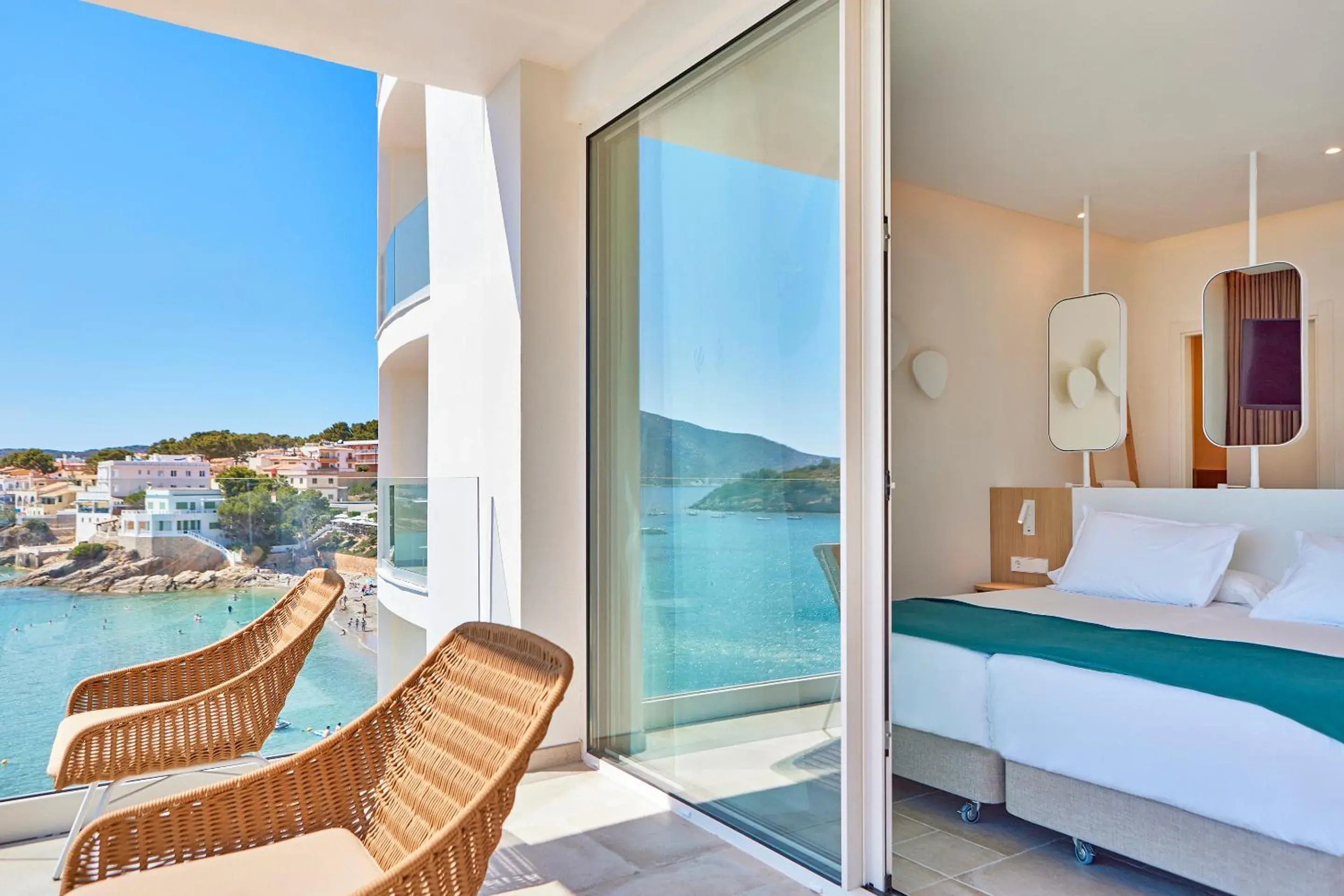 Balcony/Terrace, Pool View in Universal Hotel Aquamarin