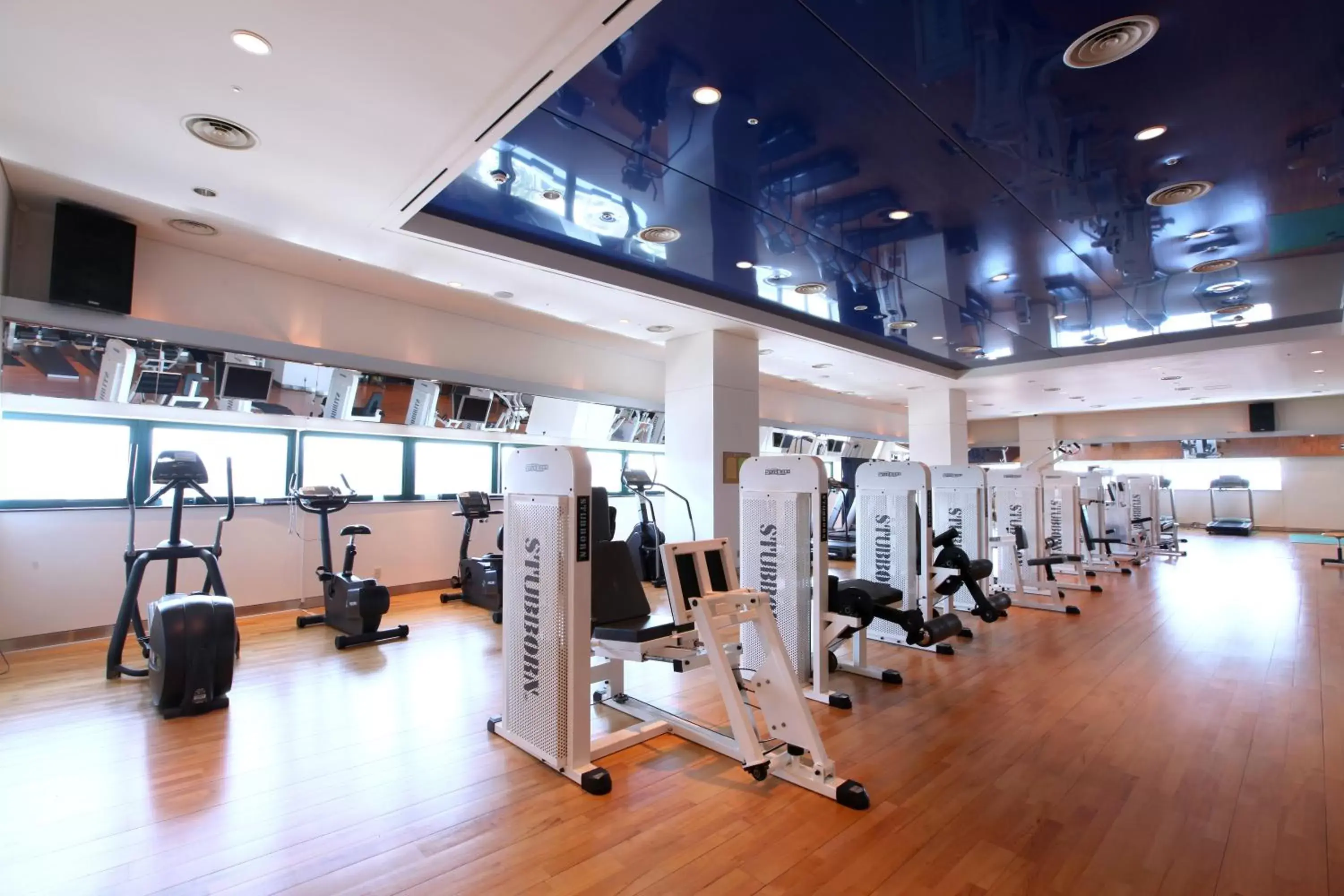 Fitness centre/facilities in Ramada Plaza by Wyndham Jeju Ocean Front Fitness centre/facilities in Ramada Plaza by Wyndham Jeju Ocean Front