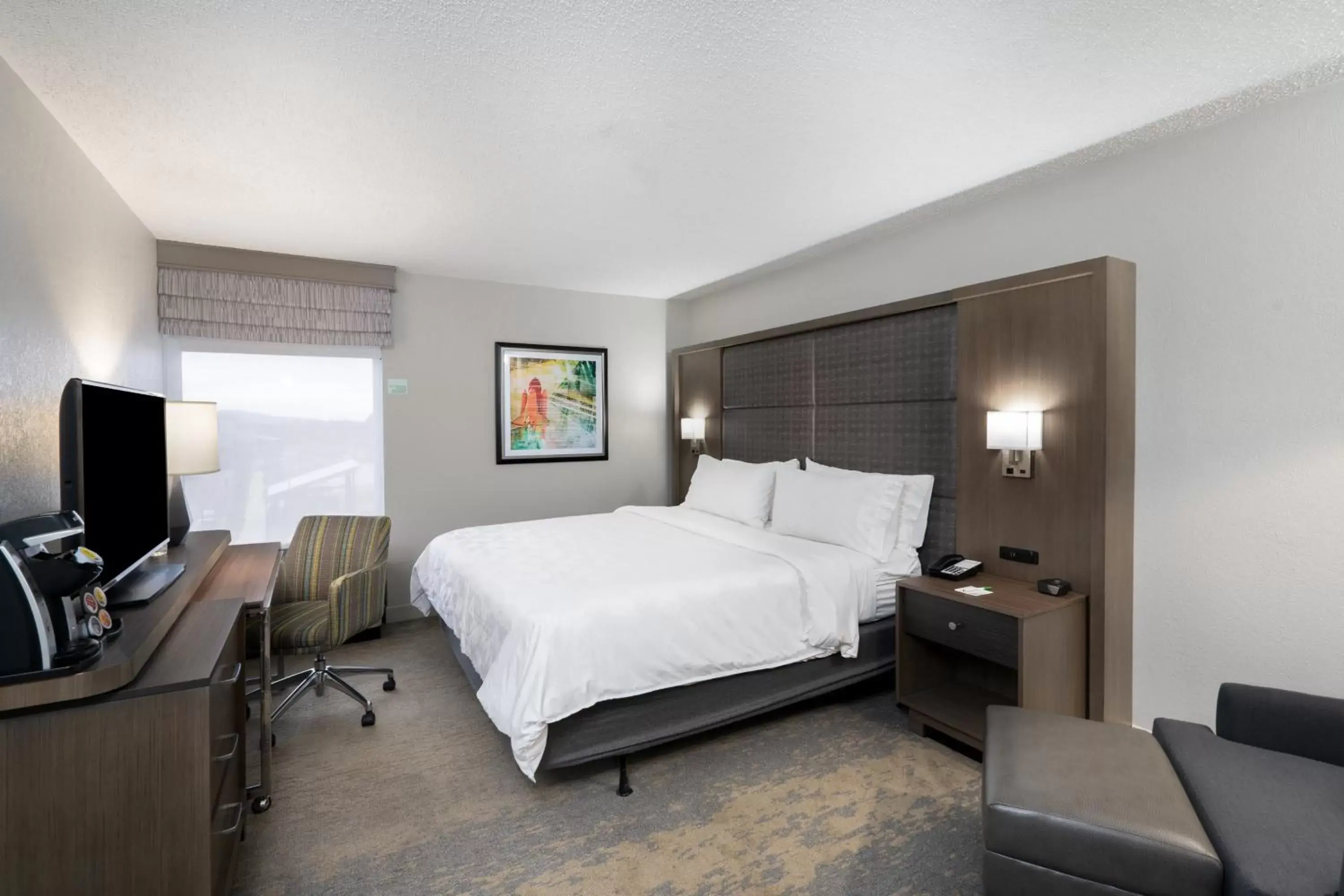 Photo of the whole room, Bed in Holiday Inn Huntsville - Research Park, an IHG Hotel