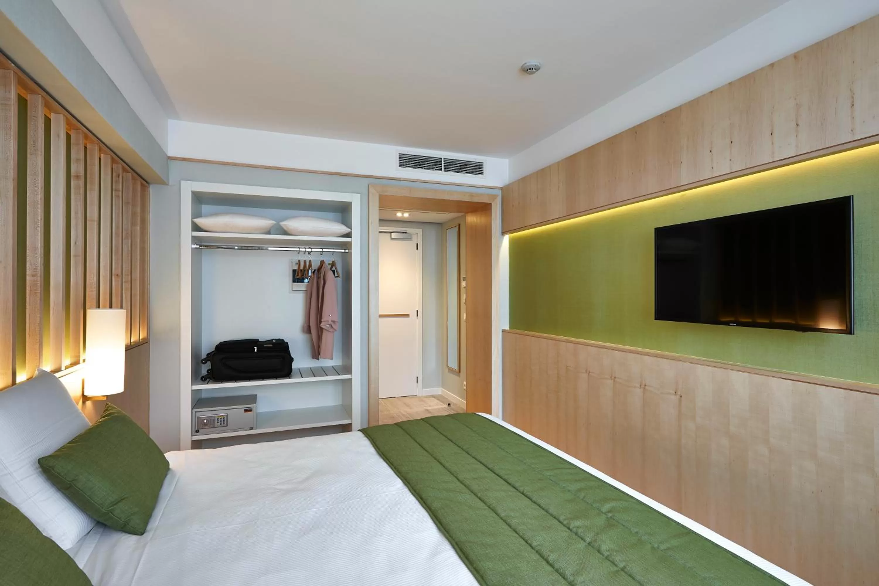 Photo of the whole room, Bed in Yadoya Hotel