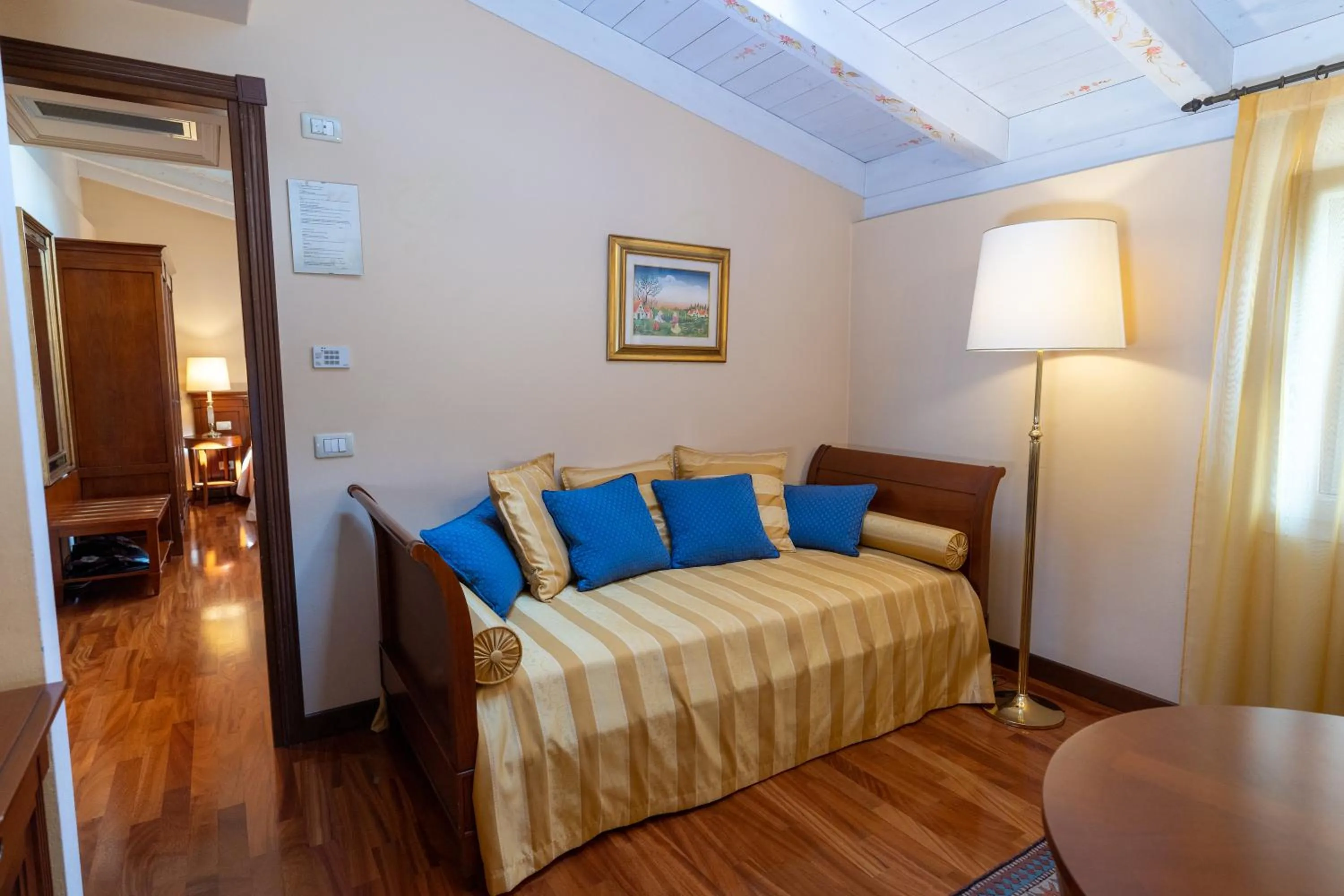 Bed in Le Muse Hotel