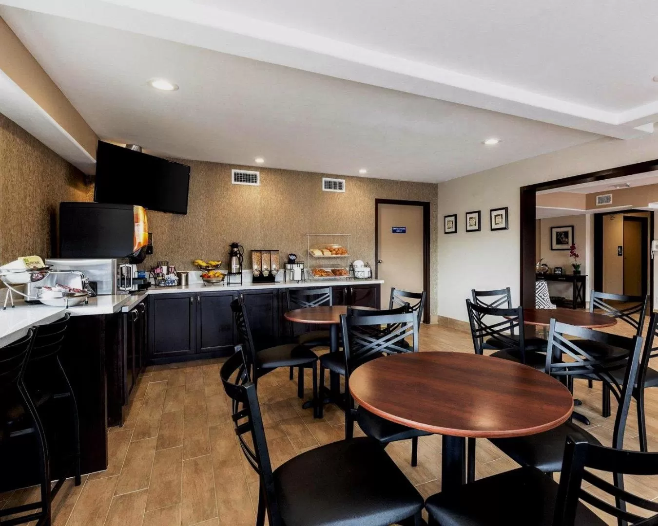 Breakfast in Americas Best Value Inn-Near NRG Park/Medical Center