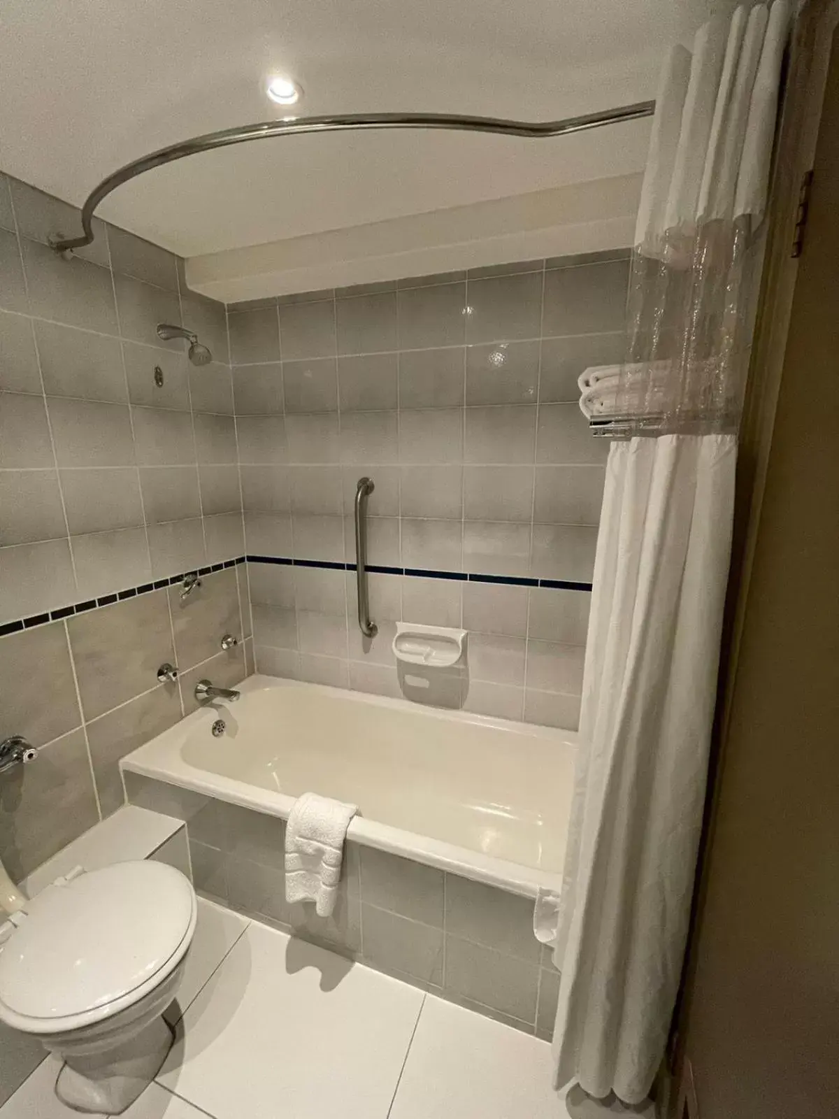 Property building, Bathroom in Southern Sun Newlands
