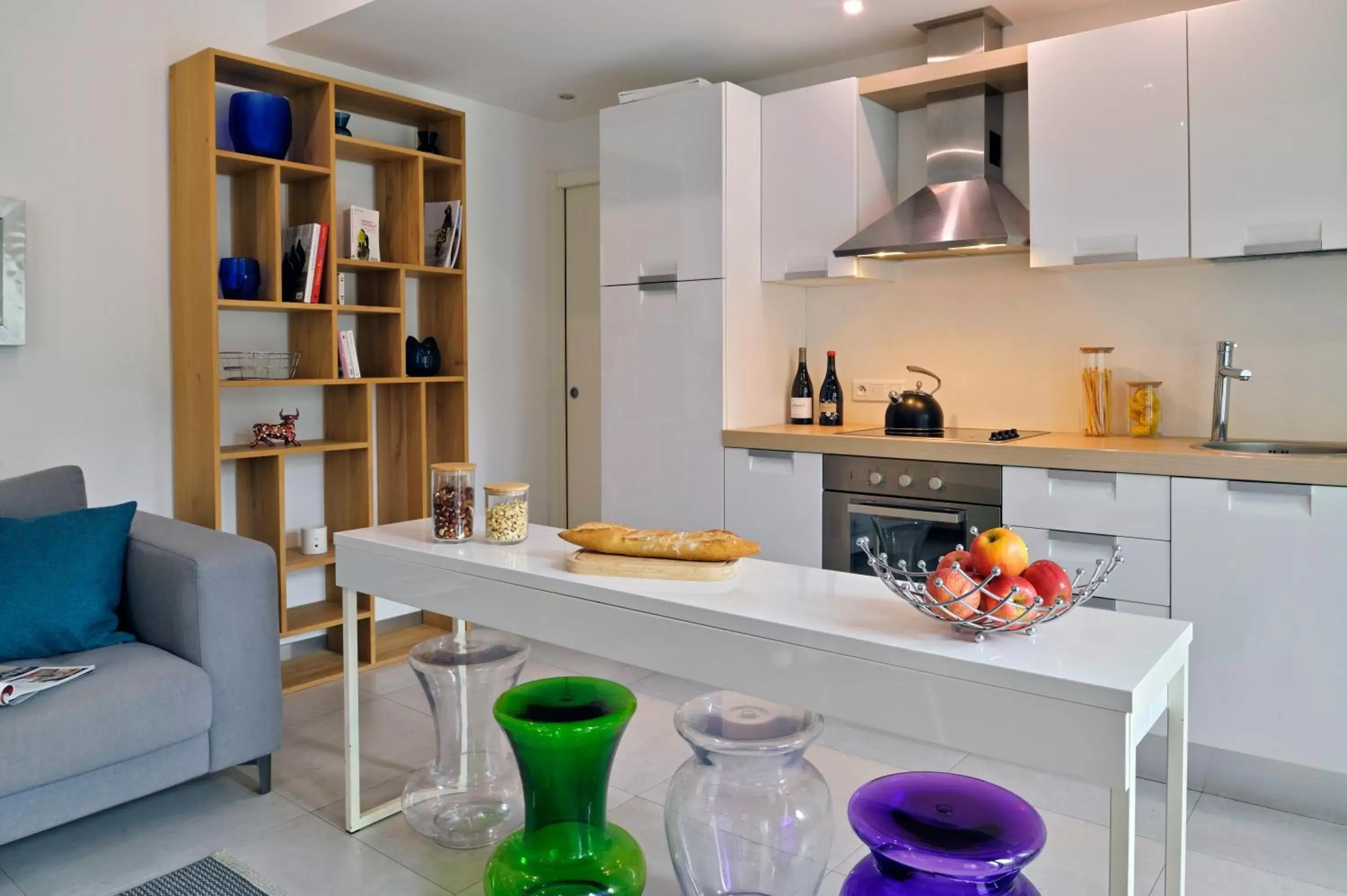 Seating area, Kitchen/Kitchenette in Hotel Bartaccia