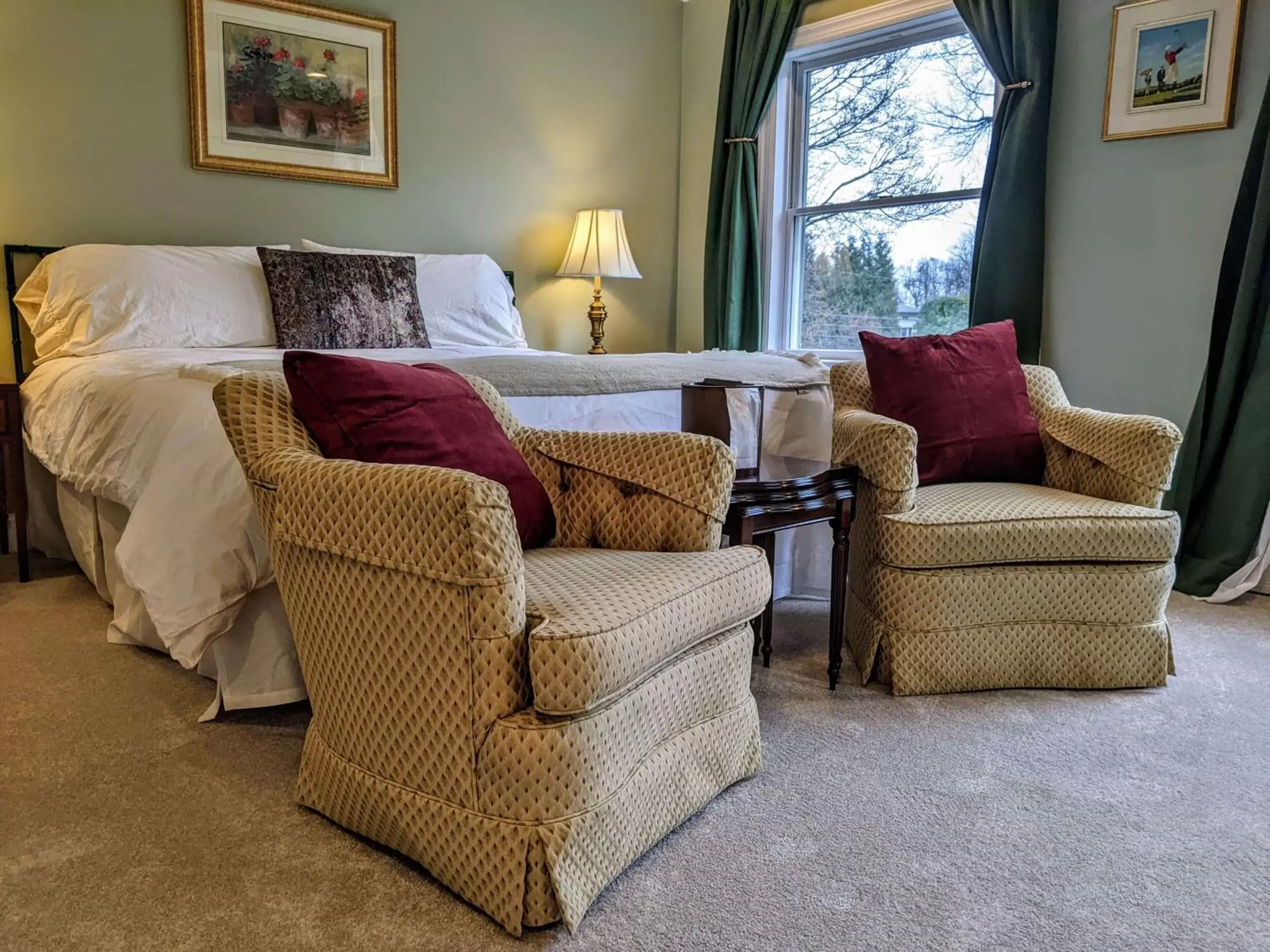 Bedroom, Seating Area in Stanton House Inn