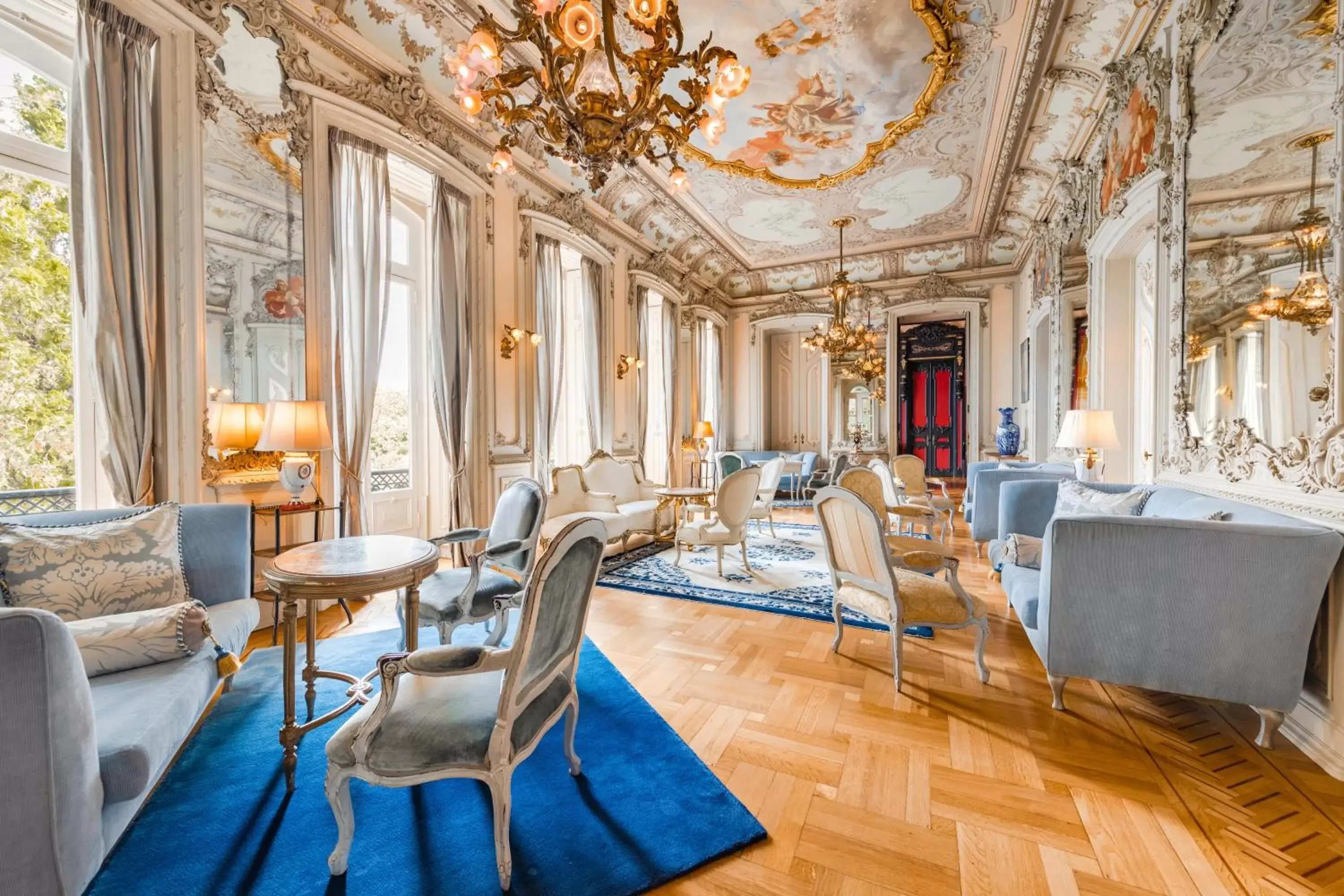 Living room in Pestana Palace Lisboa Hotel & National Monument - The Leading Hotels of the World