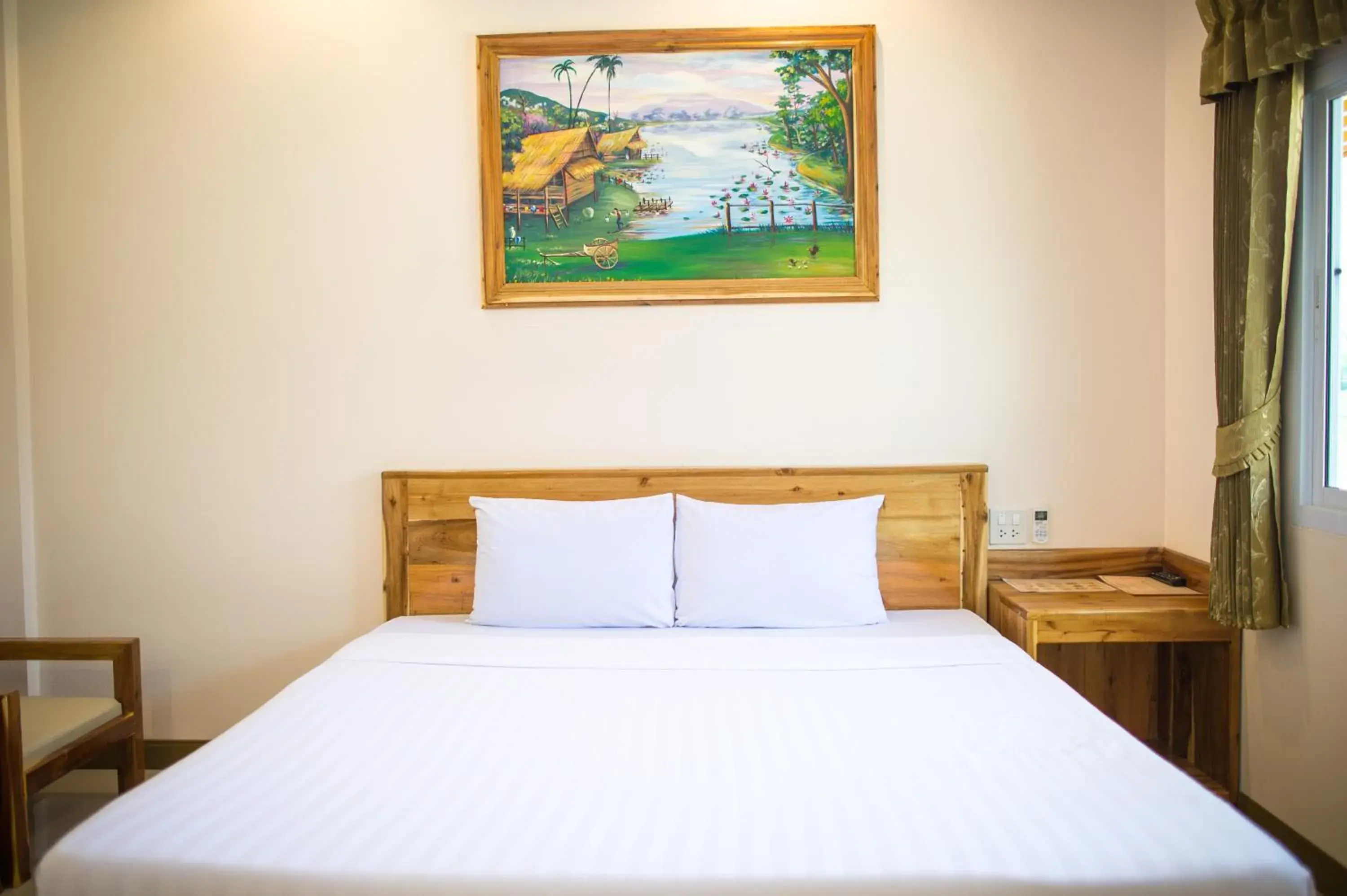 Bed in Pailin resort (SHA Extra Plus)