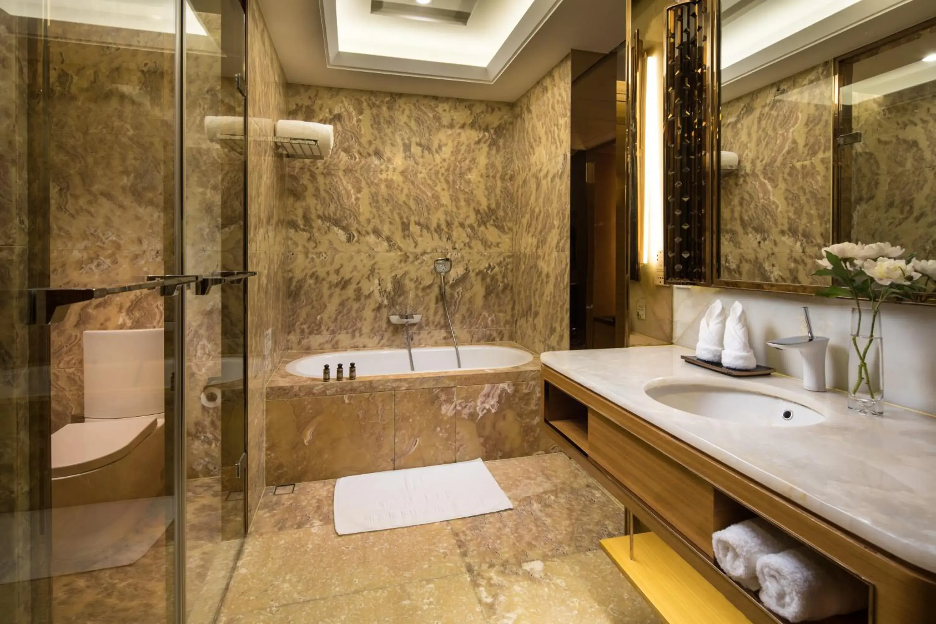 Toilet, Bathroom in Jin Jiang International Hotel Urumqi