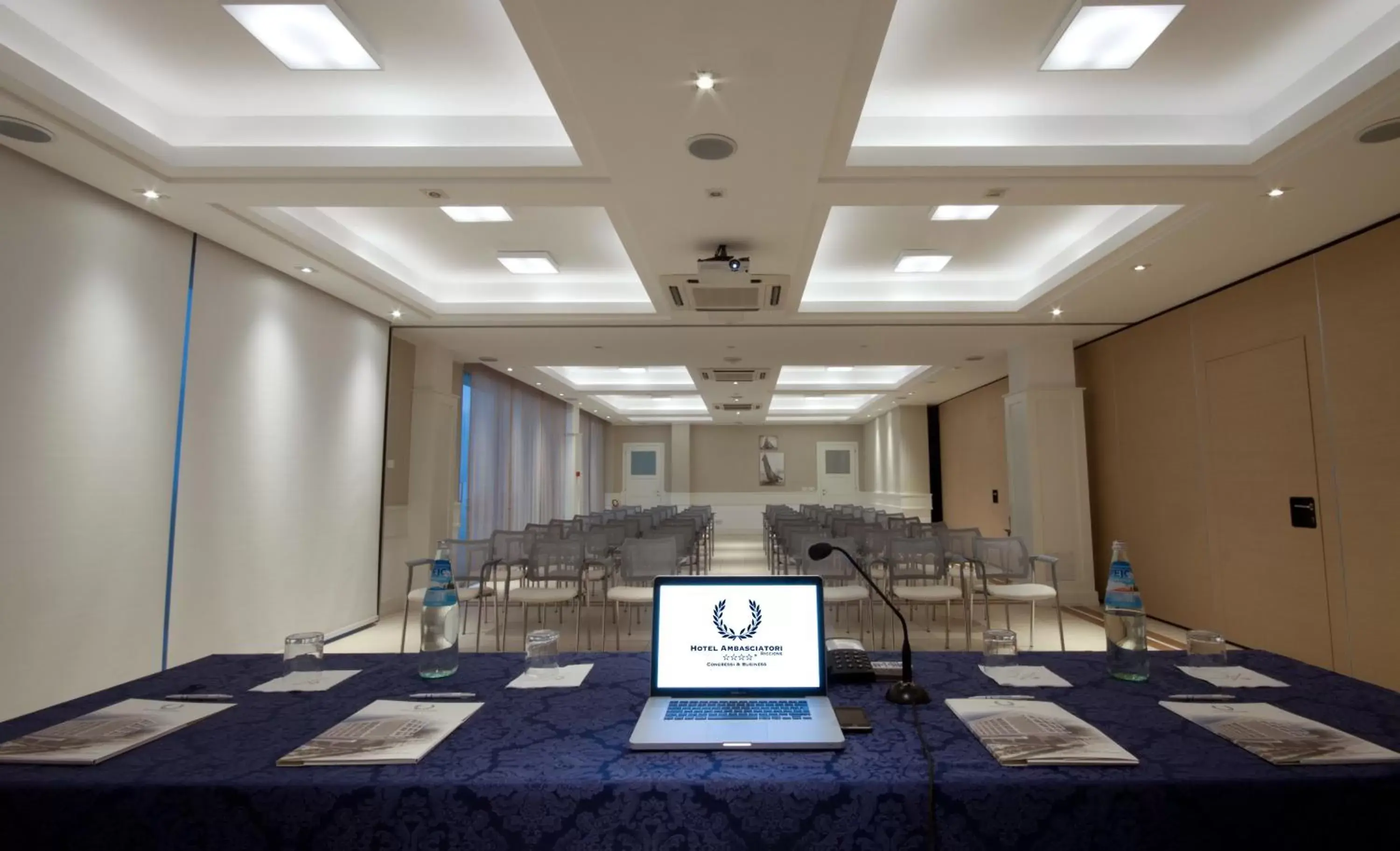 Business facilities in Hotel Ambasciatori