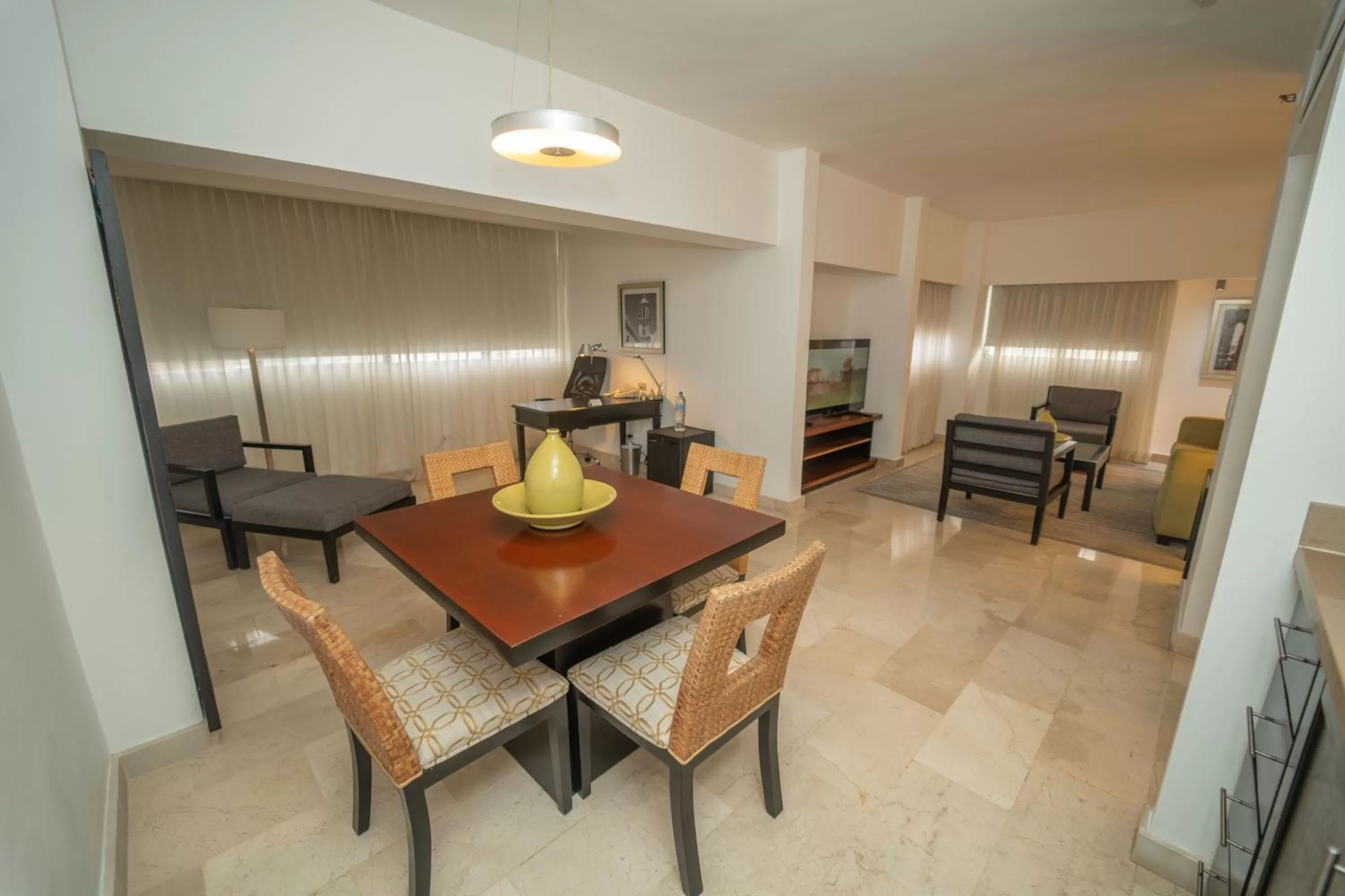 Living room, Dining Area in Radisson Hotel Santo Domingo