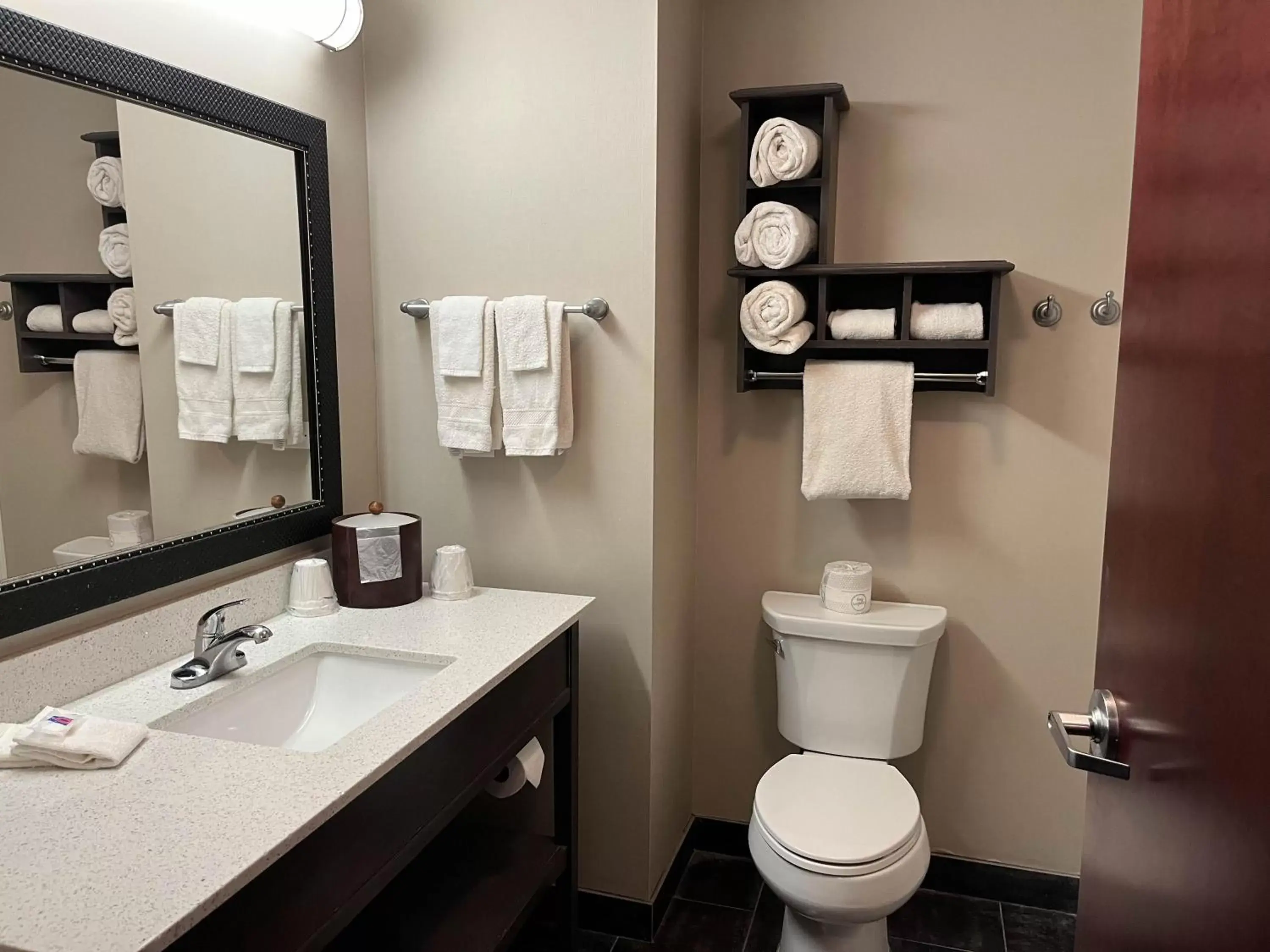 Bathroom in Studio 6 Suites Pearsall, TX