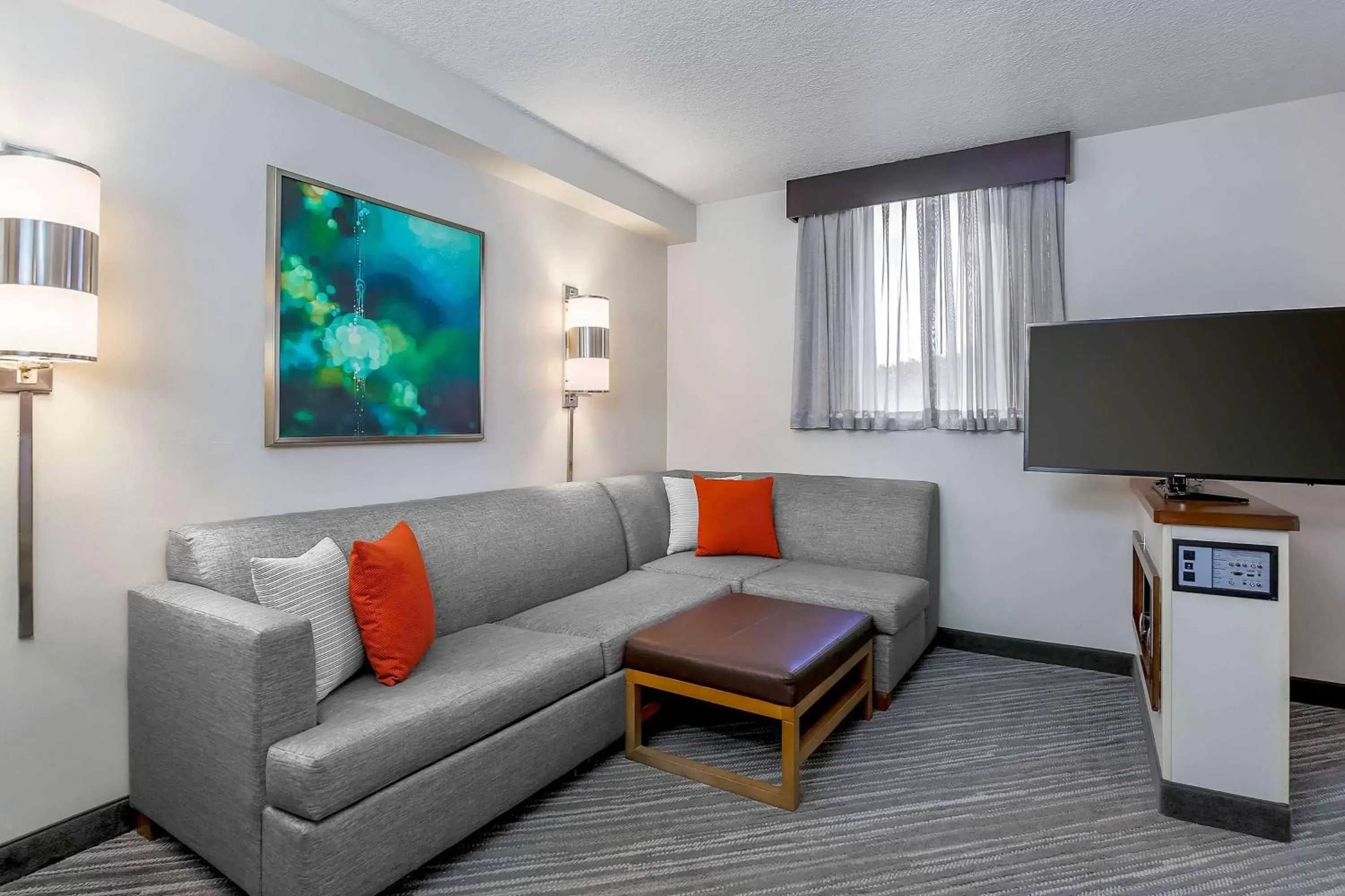 Photo of the whole room, Seating Area in Hyatt Place Lake Mary/Orlando North